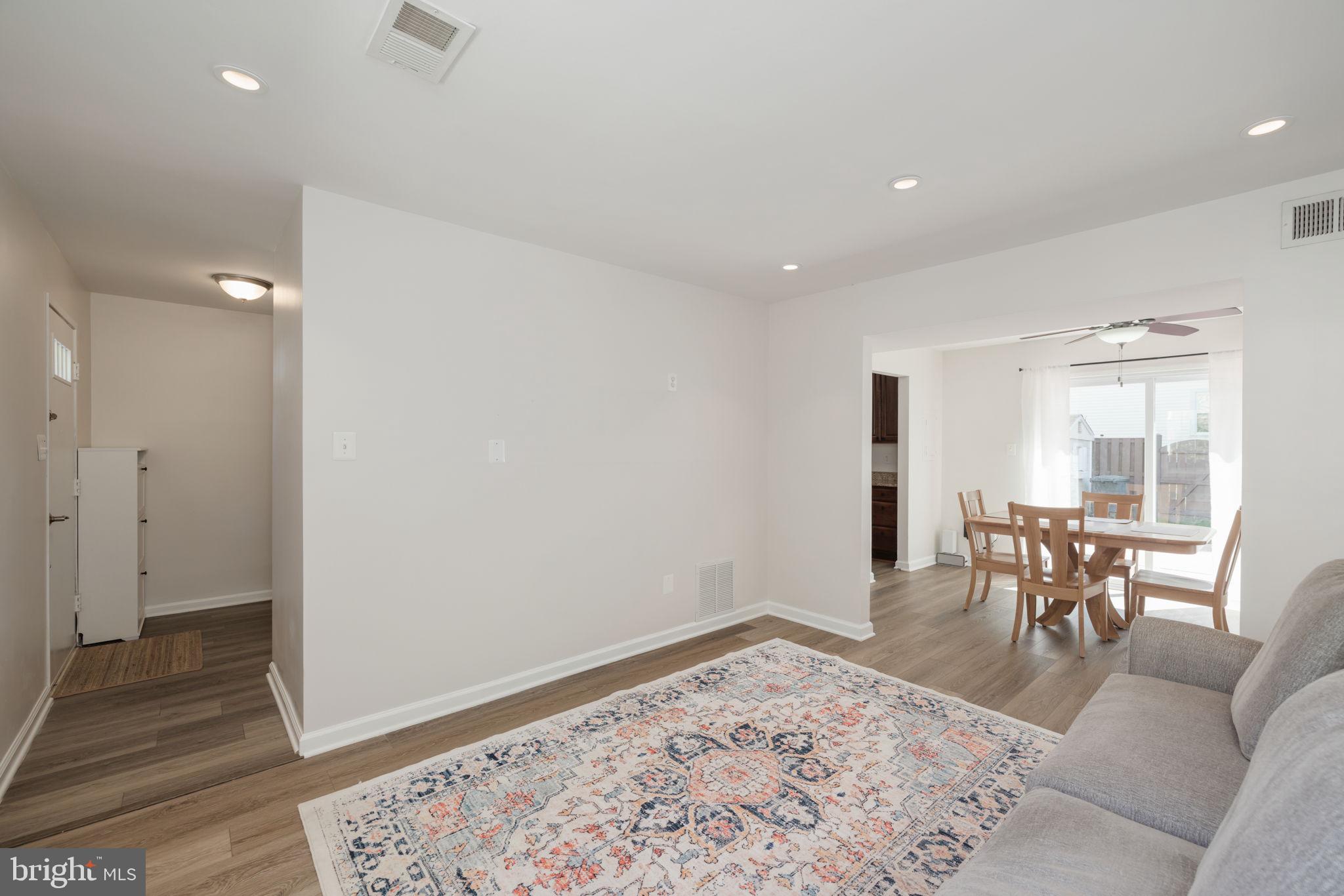 NEWINGTON STATION - Residential