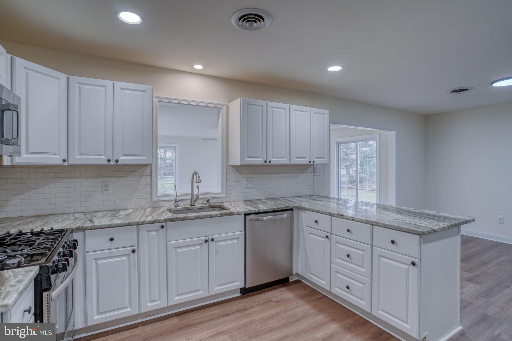 LAKEWOOD - Residential