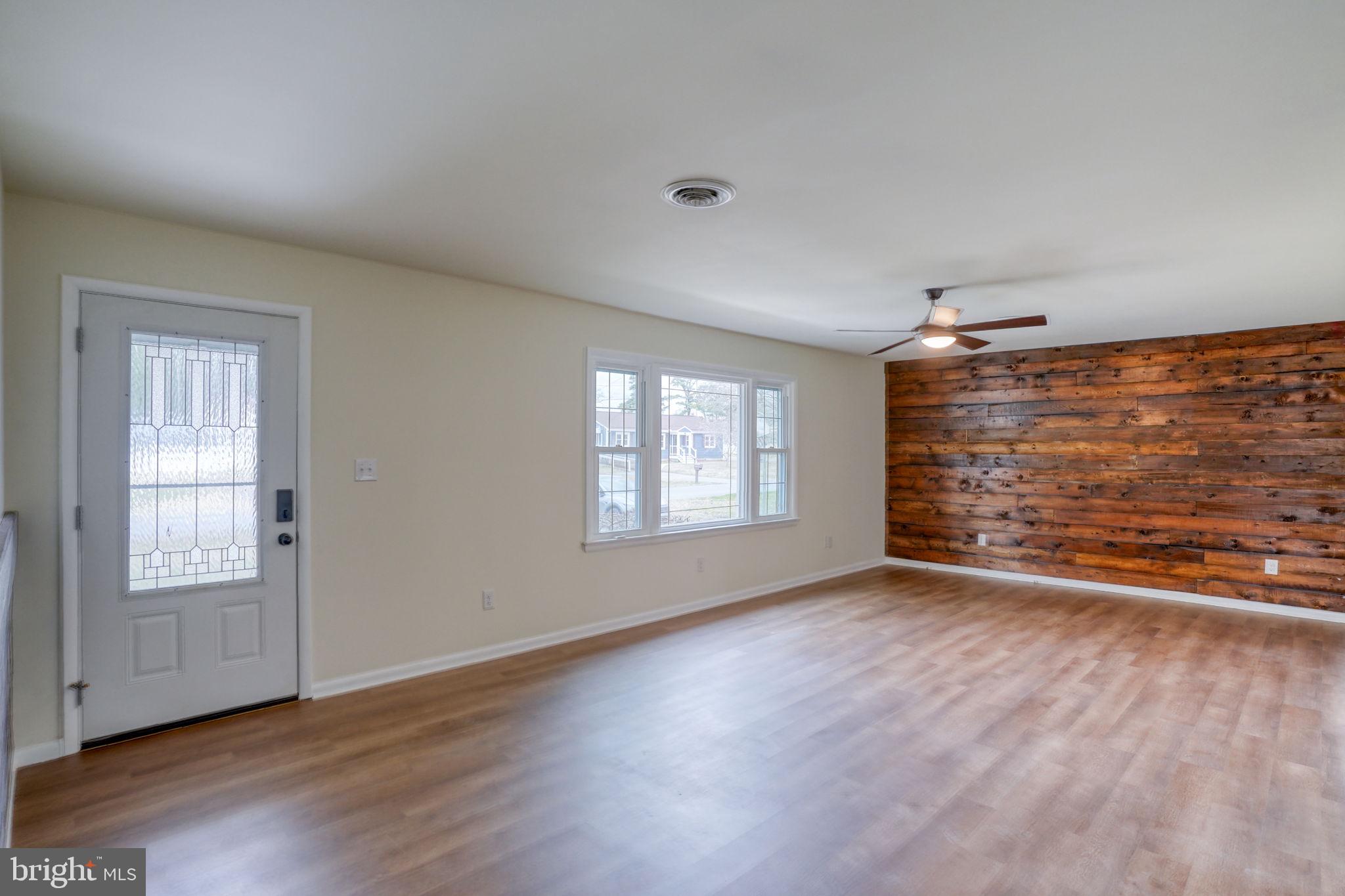 LAKEWOOD - Residential