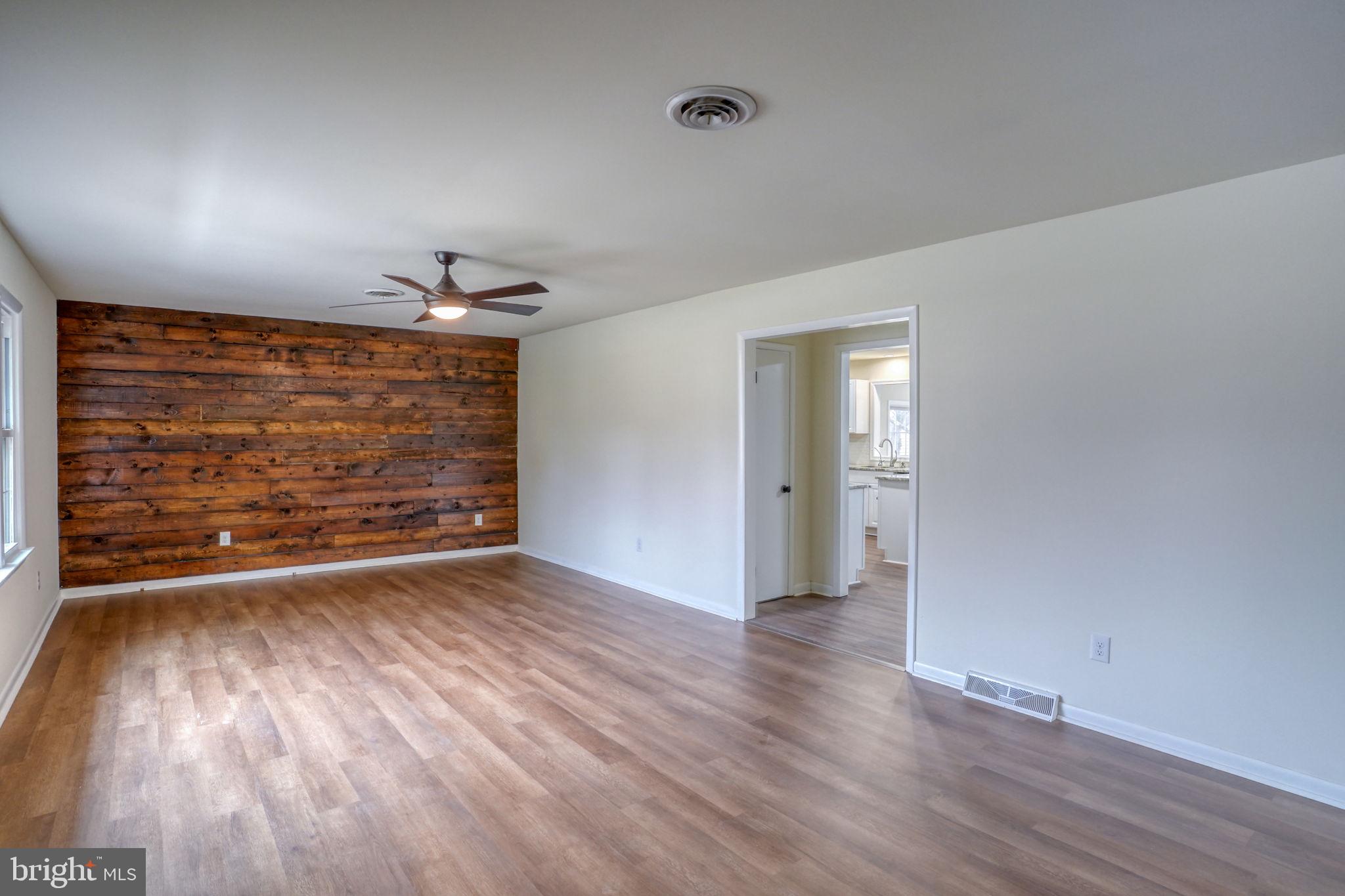 LAKEWOOD - Residential