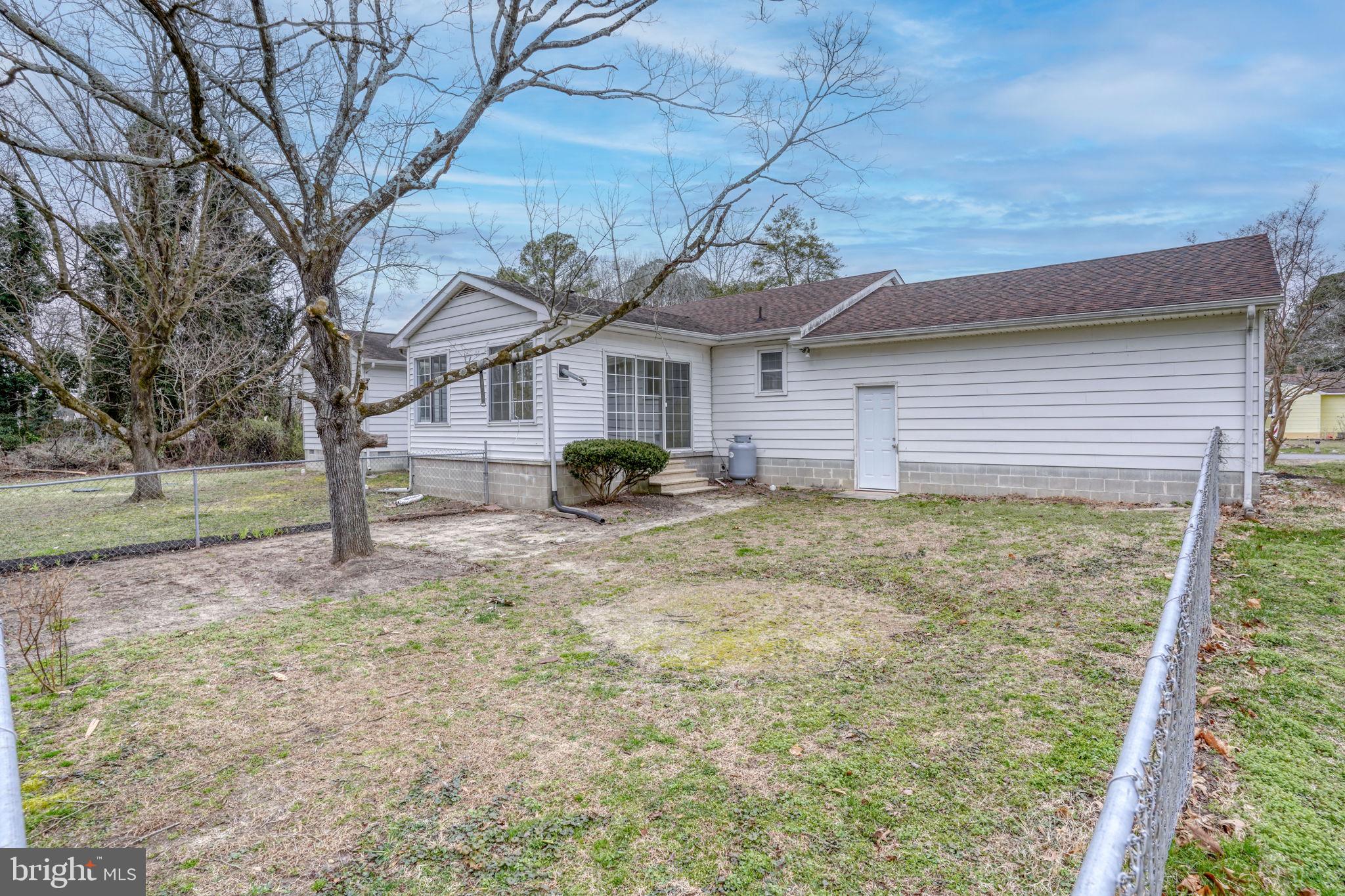 LAKEWOOD - Residential