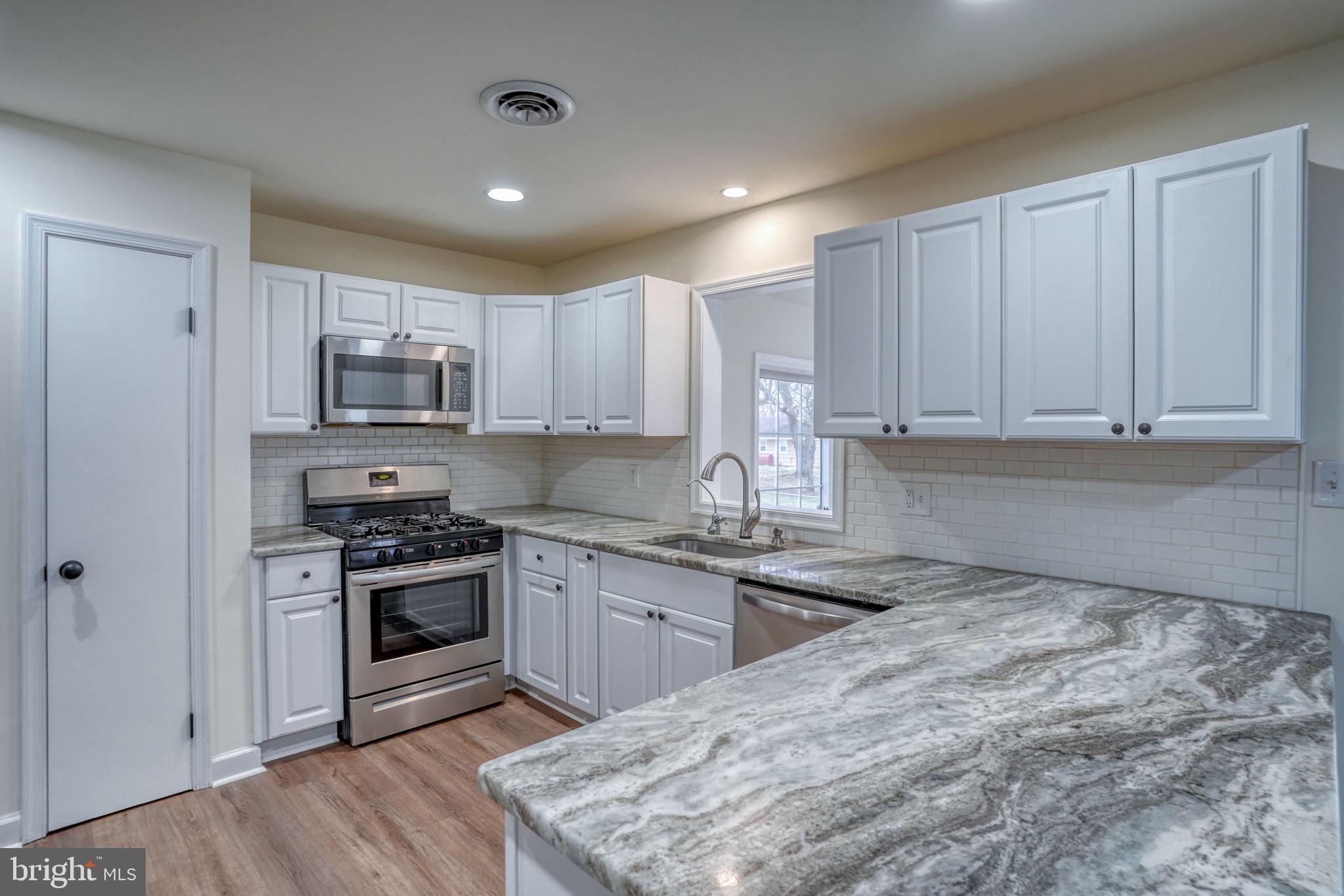 LAKEWOOD - Residential