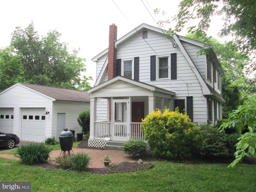 New Listing - 3BD/2BA colonial just over the Riva Bridge, steps from the South River and Mike's Crab House. Classic older home with tons of upgrades and lots of charm. Plenty of living space, wood floors, great yard, big detached 2-car garage and full unfinished basement with plenty of storage. Quiet neighborhood with fully operating marina nearby.