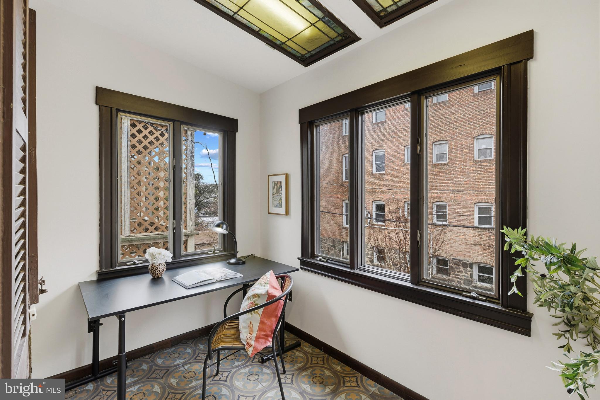 CHARLES VILLAGE - Residential