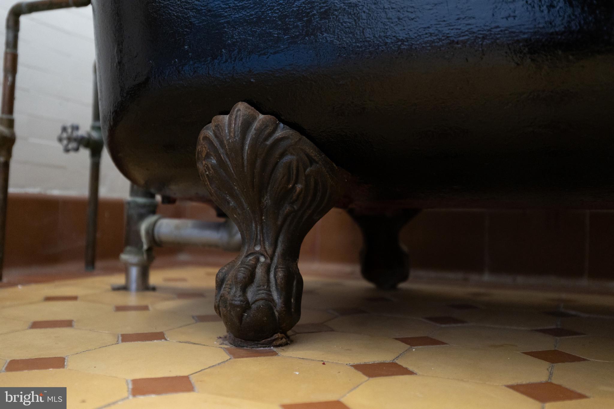 CHARLES VILLAGE - Residential