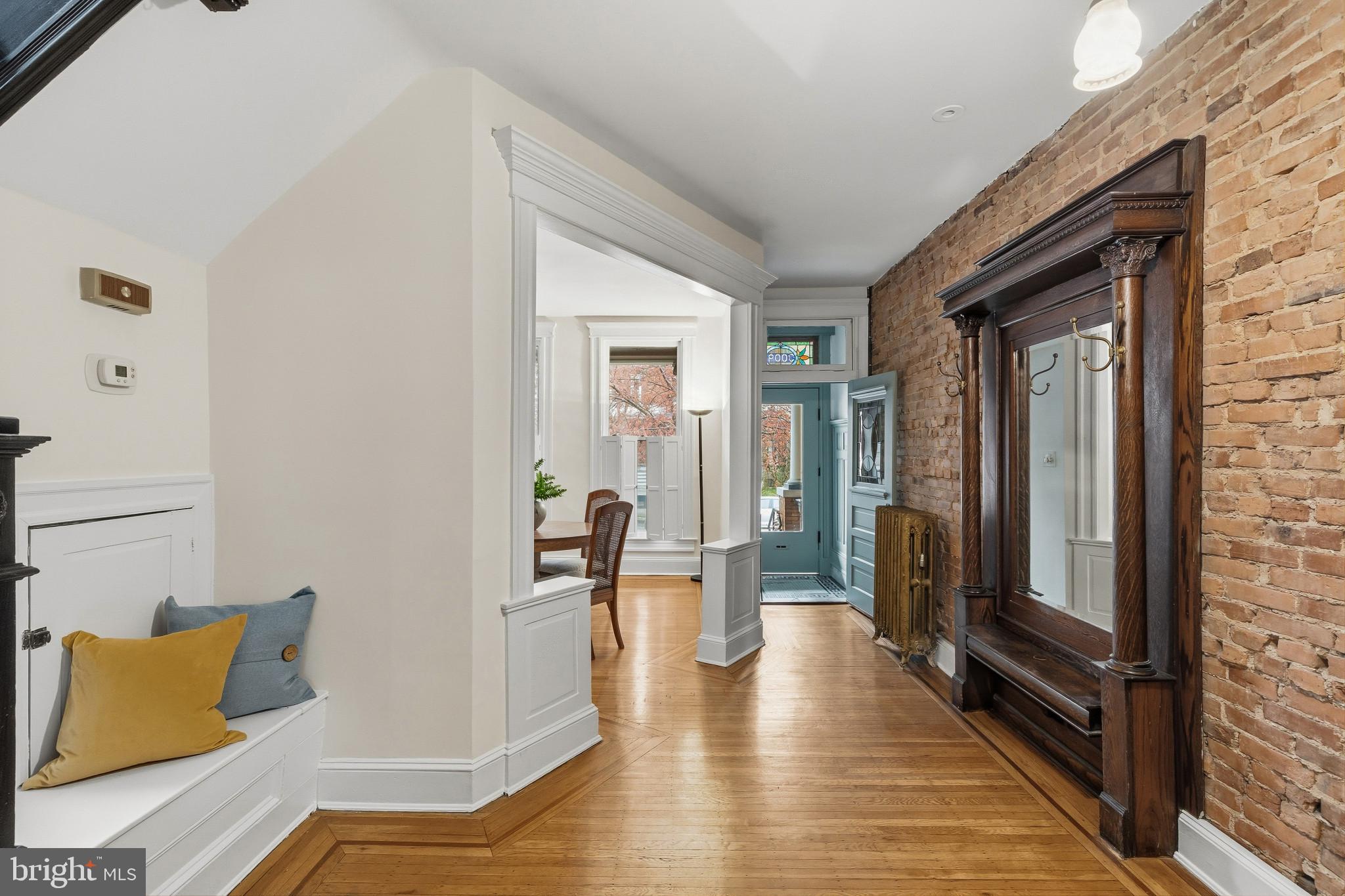 CHARLES VILLAGE - Residential