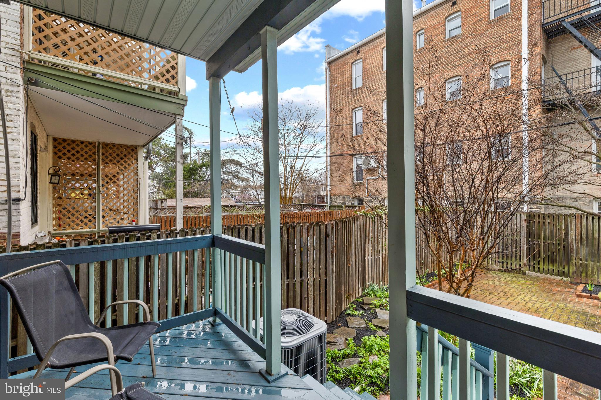 CHARLES VILLAGE - Residential