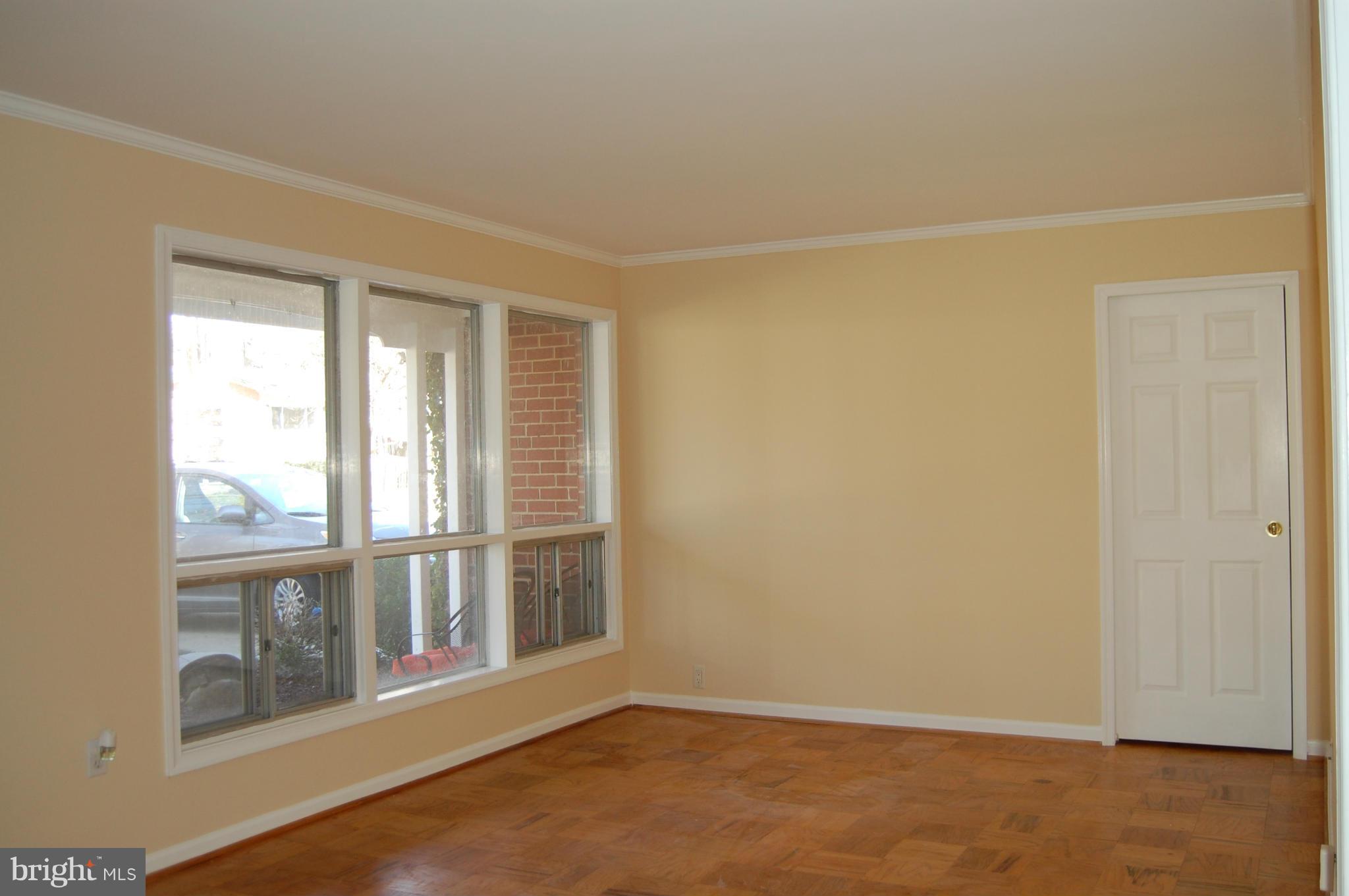 WEST SPRINGFIELD VILLAGE - Residential Lease