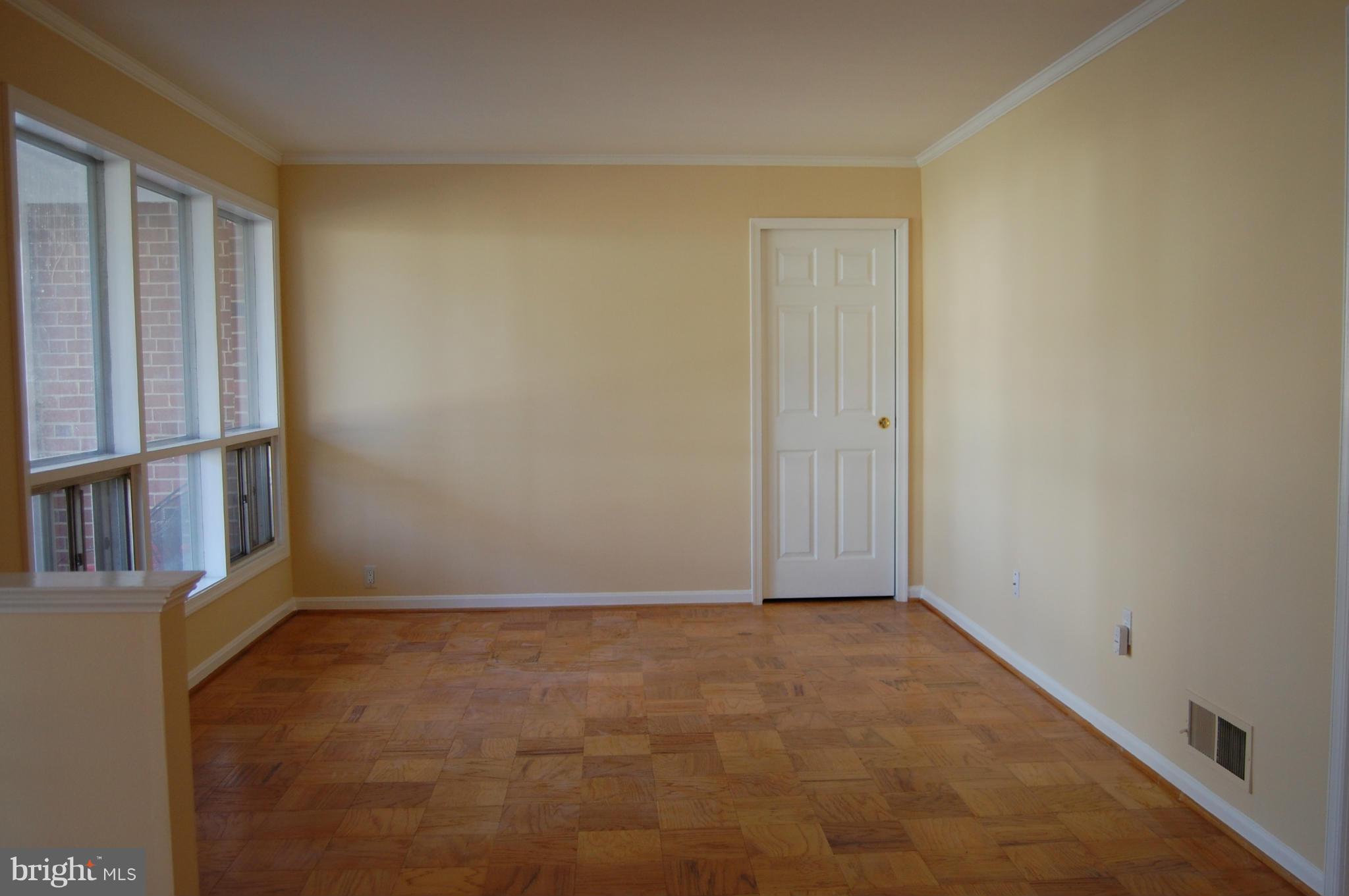 WEST SPRINGFIELD VILLAGE - Residential Lease