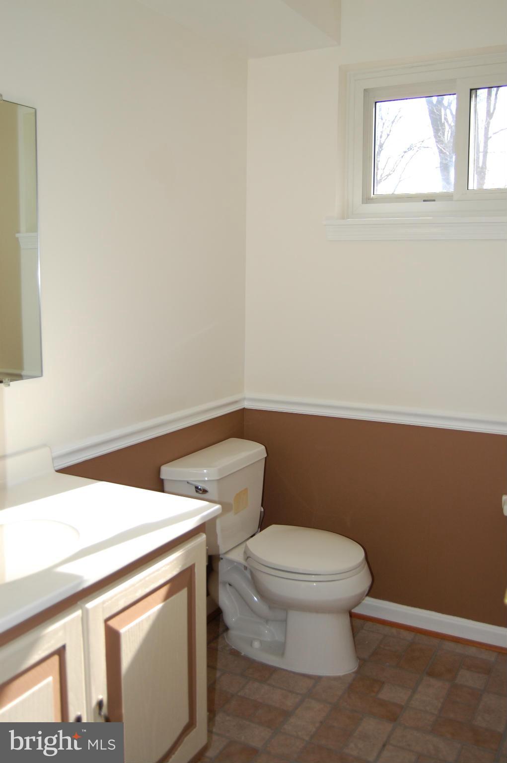 WEST SPRINGFIELD VILLAGE - Residential Lease