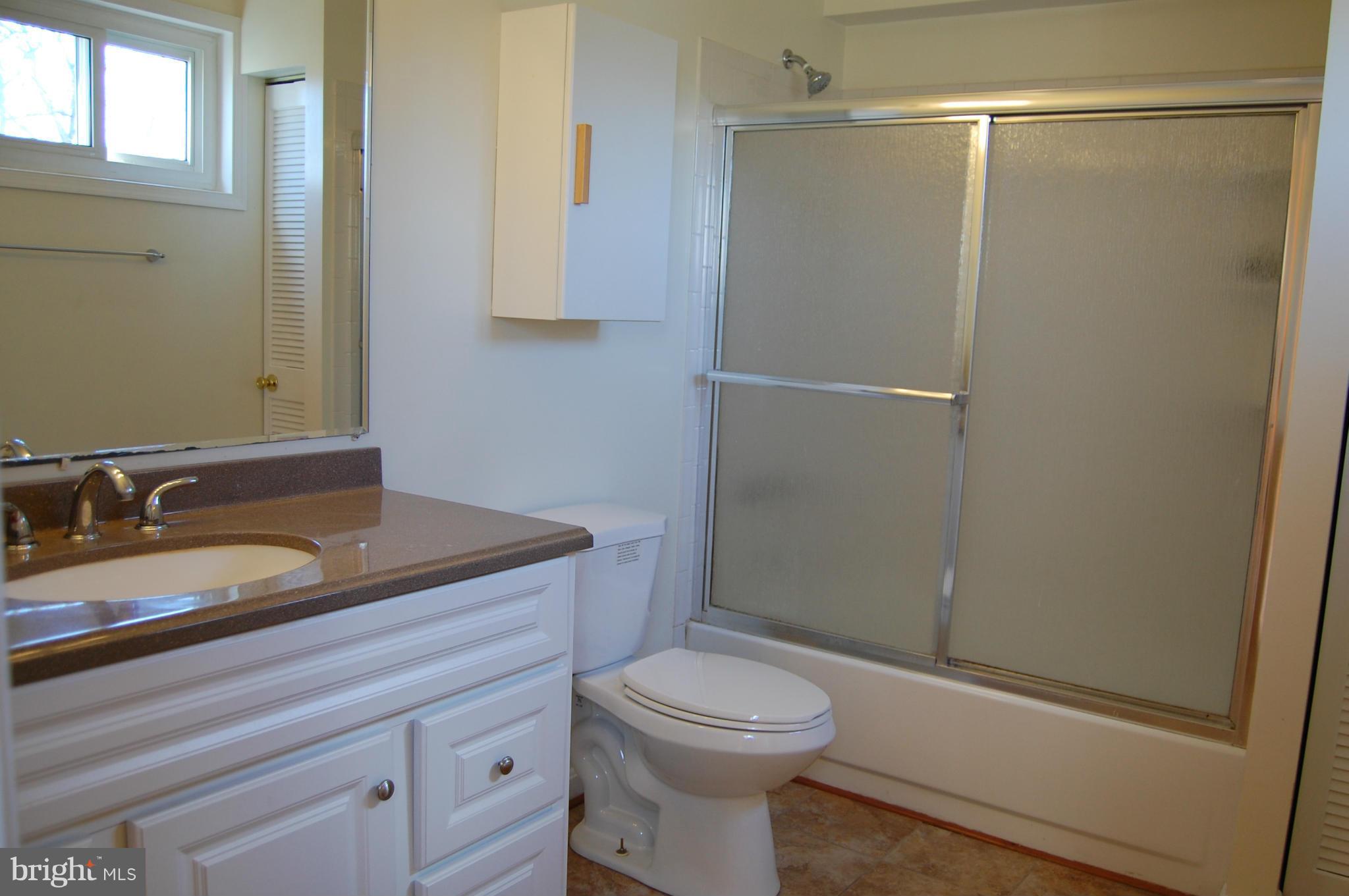 WEST SPRINGFIELD VILLAGE - Residential Lease