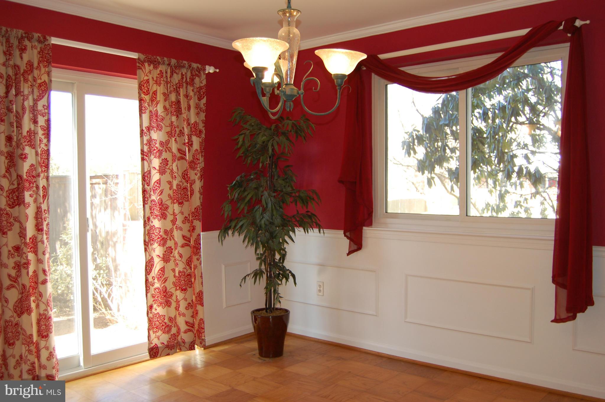 WEST SPRINGFIELD VILLAGE - Residential Lease