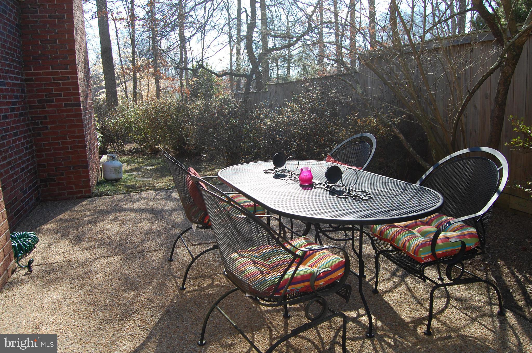 WEST SPRINGFIELD VILLAGE - Residential Lease