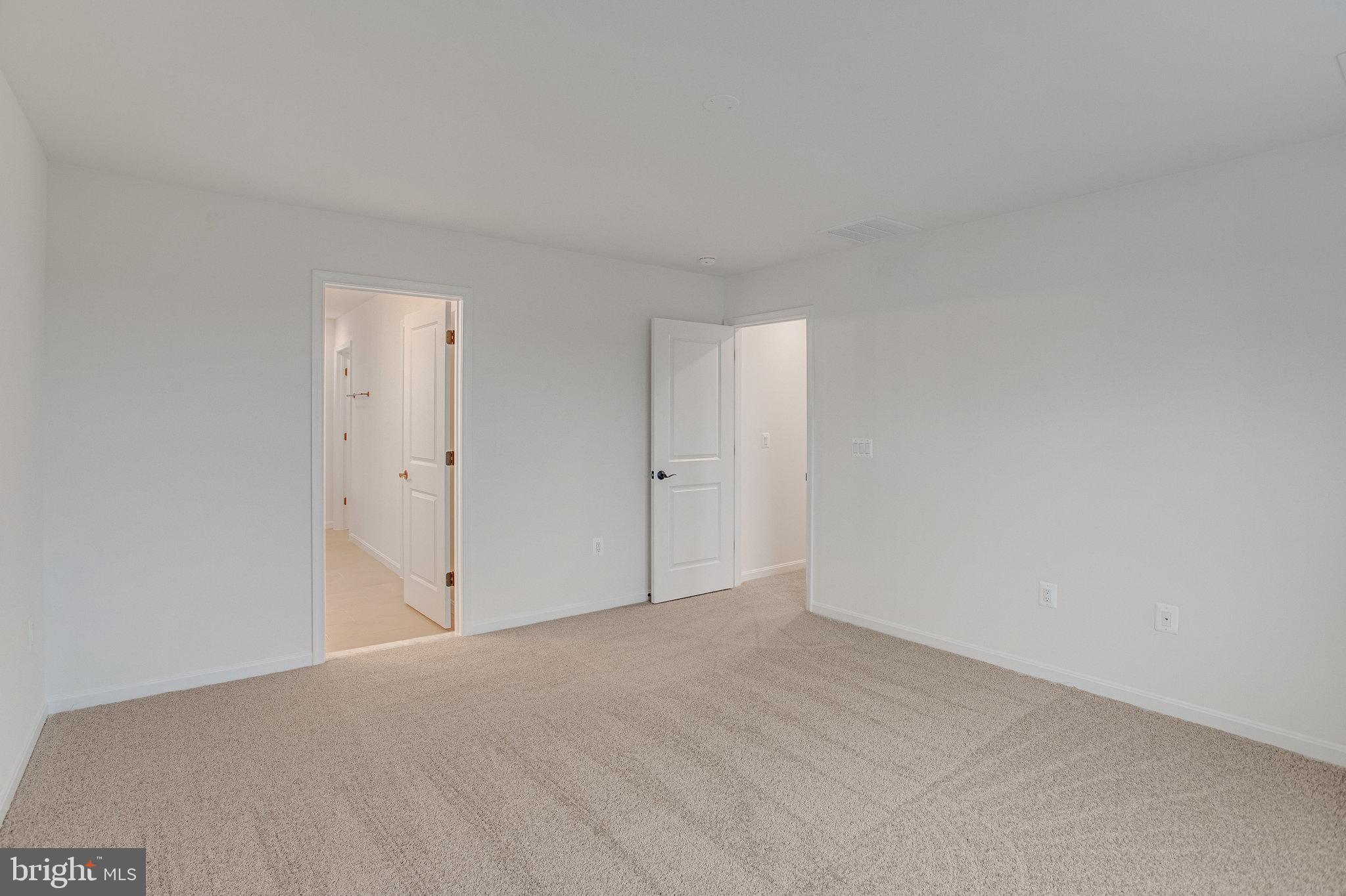 SEASONS AT ROUND MILL MEADOWS - Residential