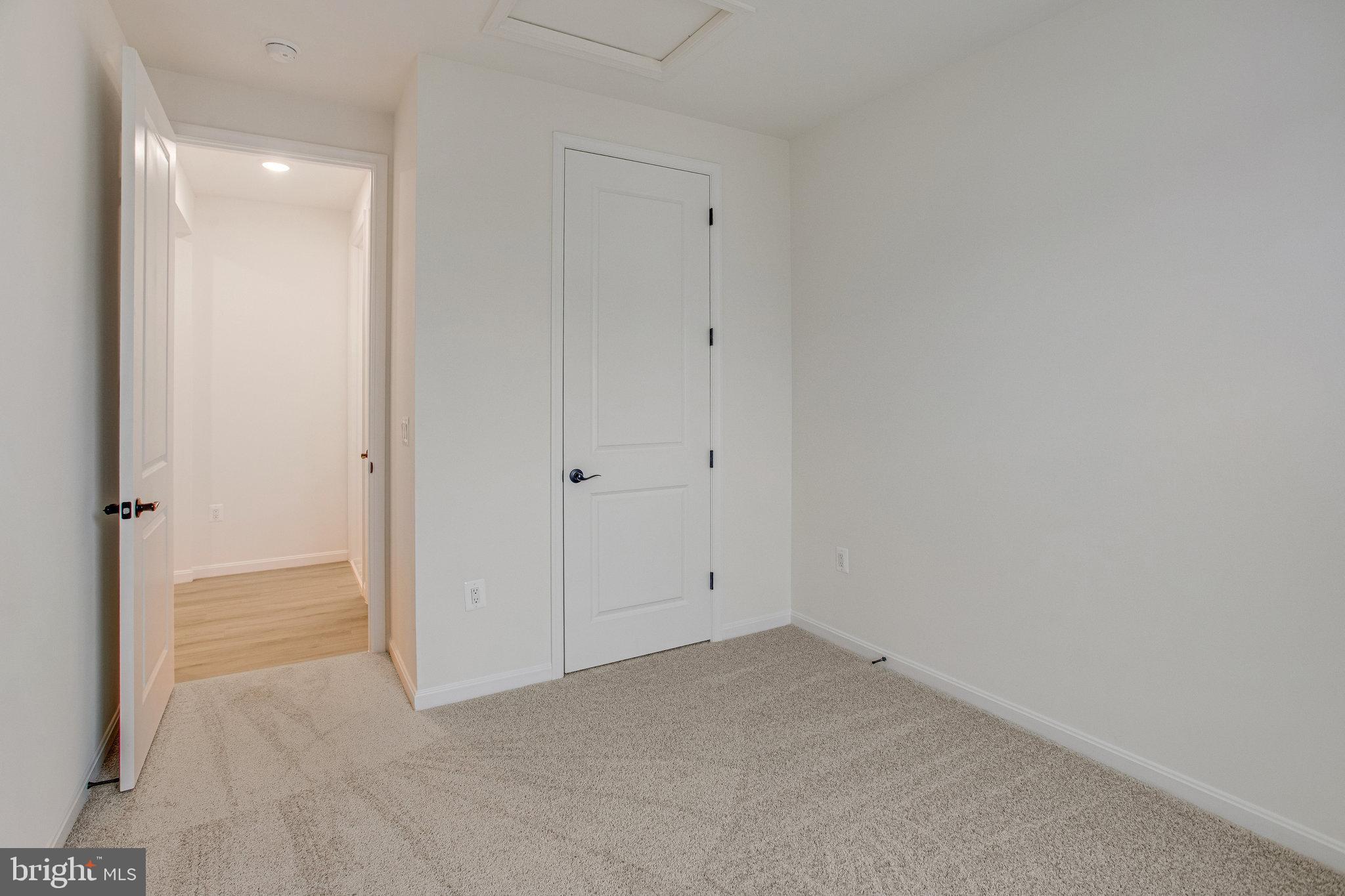 SEASONS AT ROUND MILL MEADOWS - Residential