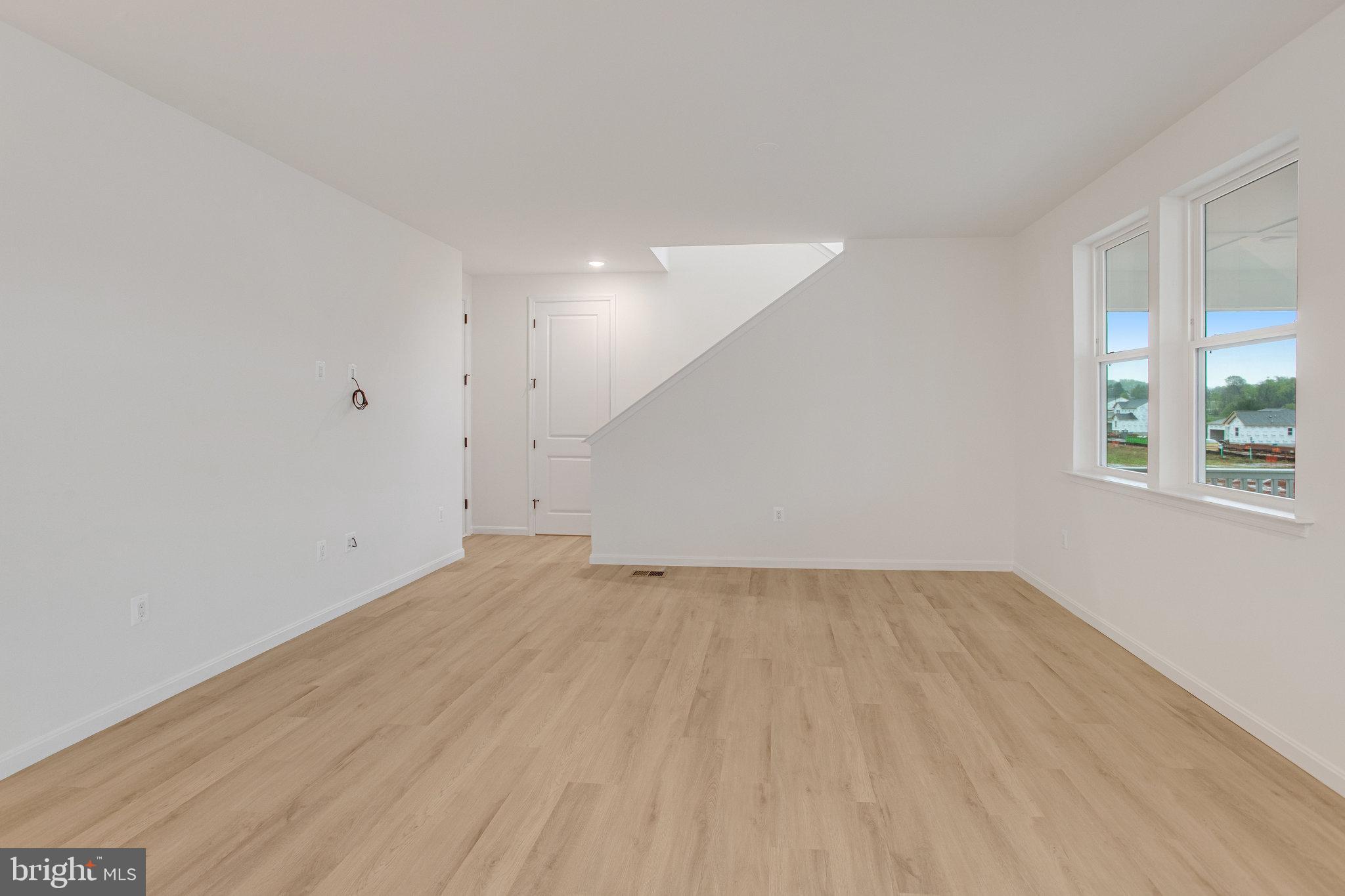 SEASONS AT ROUND MILL MEADOWS - Residential