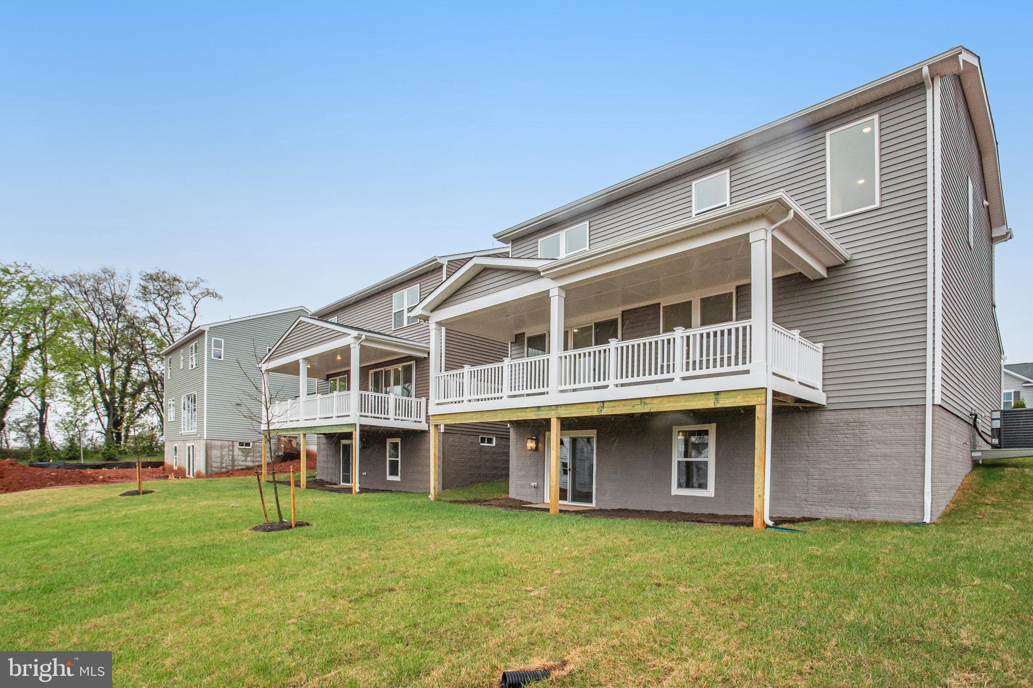 SEASONS AT ROUND MILL MEADOWS - Residential