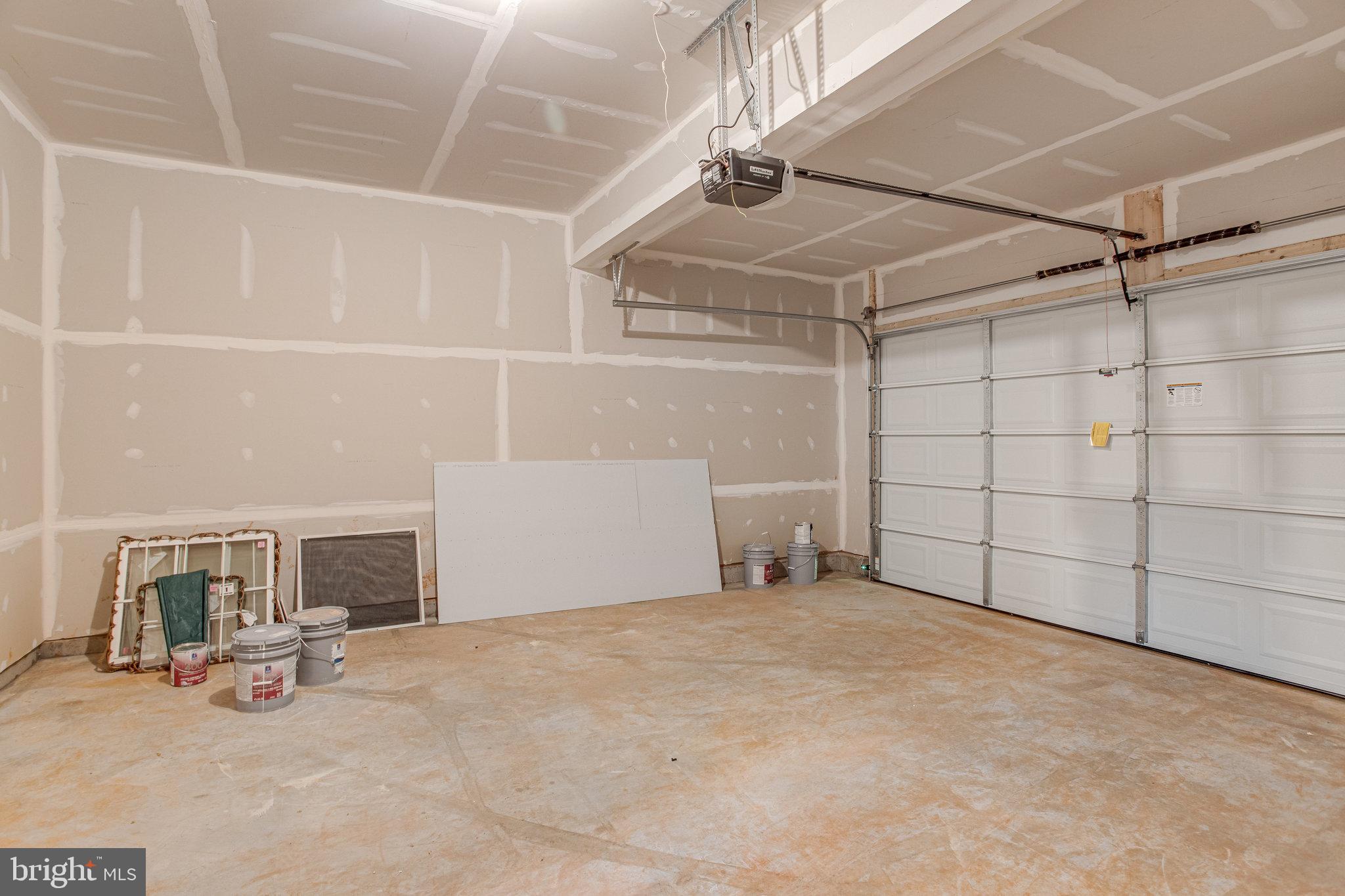 SEASONS AT ROUND MILL MEADOWS - Residential