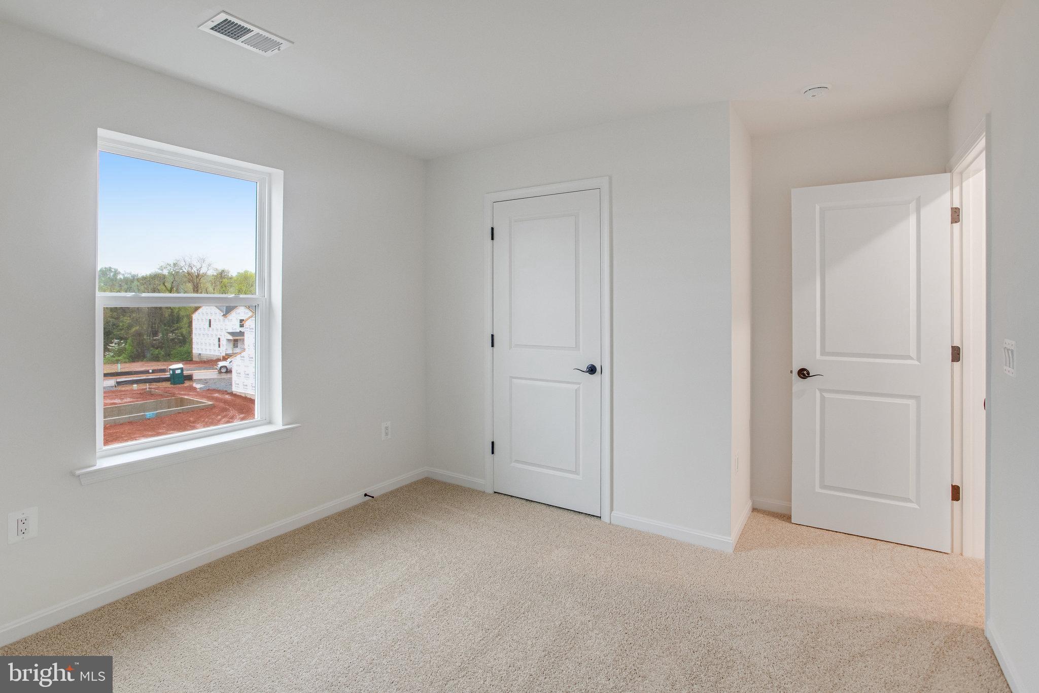 SEASONS AT ROUND MILL MEADOWS - Residential