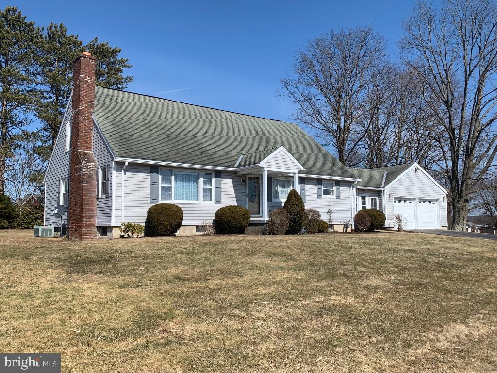 This 3 bedroom 1 full and 2 half bathroom home located at 424 Smith Street in a nice residential neighborhood in the Borough of Ridgway. Close to Olson Park. Large 2 stall attached garage with a breezeway entering into home. First floor with 2 bedrooms, kitchen, full bathroom, living / dining room with gas fireplace, office, and a sun room. Second floor offers 1 large bedroom with half bath connecting to another room with lots of closet space thru out home. Large basement has finish game room with fireplace, laundry area. Shed in back yard for more storage. Lot size 180' frontage x 125' deep lot.
