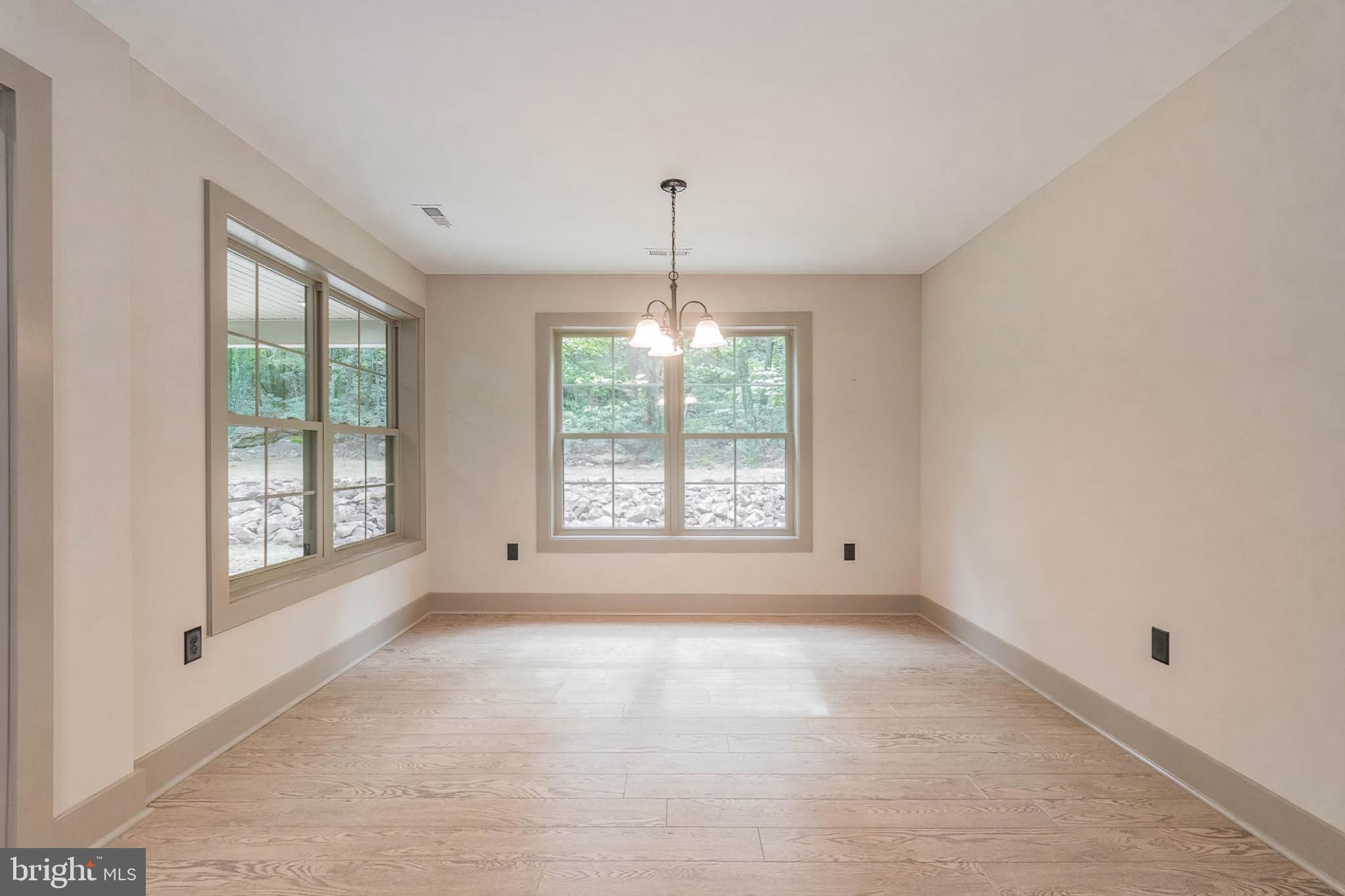 THE WOODS - Residential