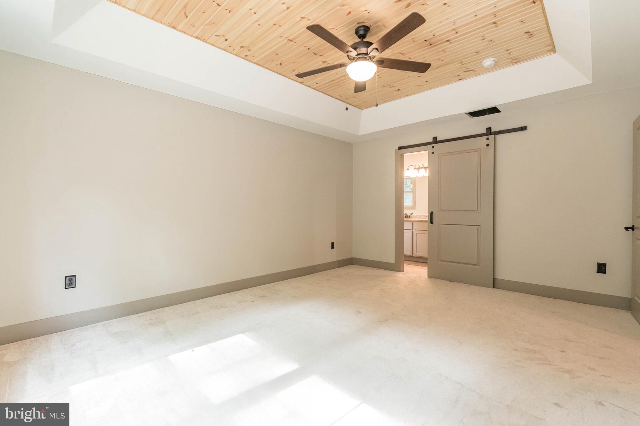 THE WOODS - Residential