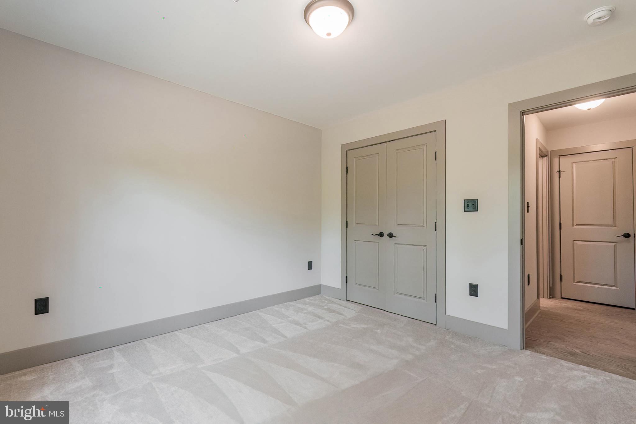 THE WOODS - Residential