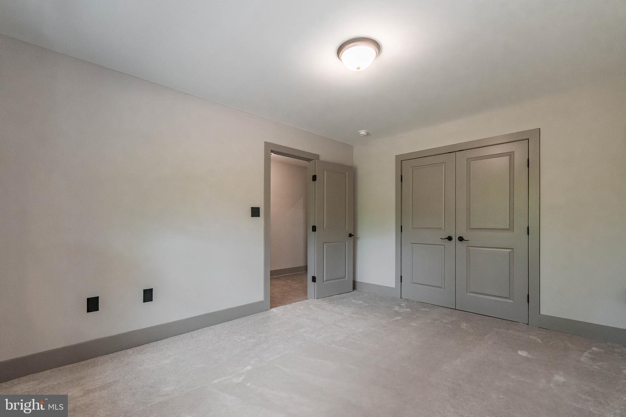 THE WOODS - Residential