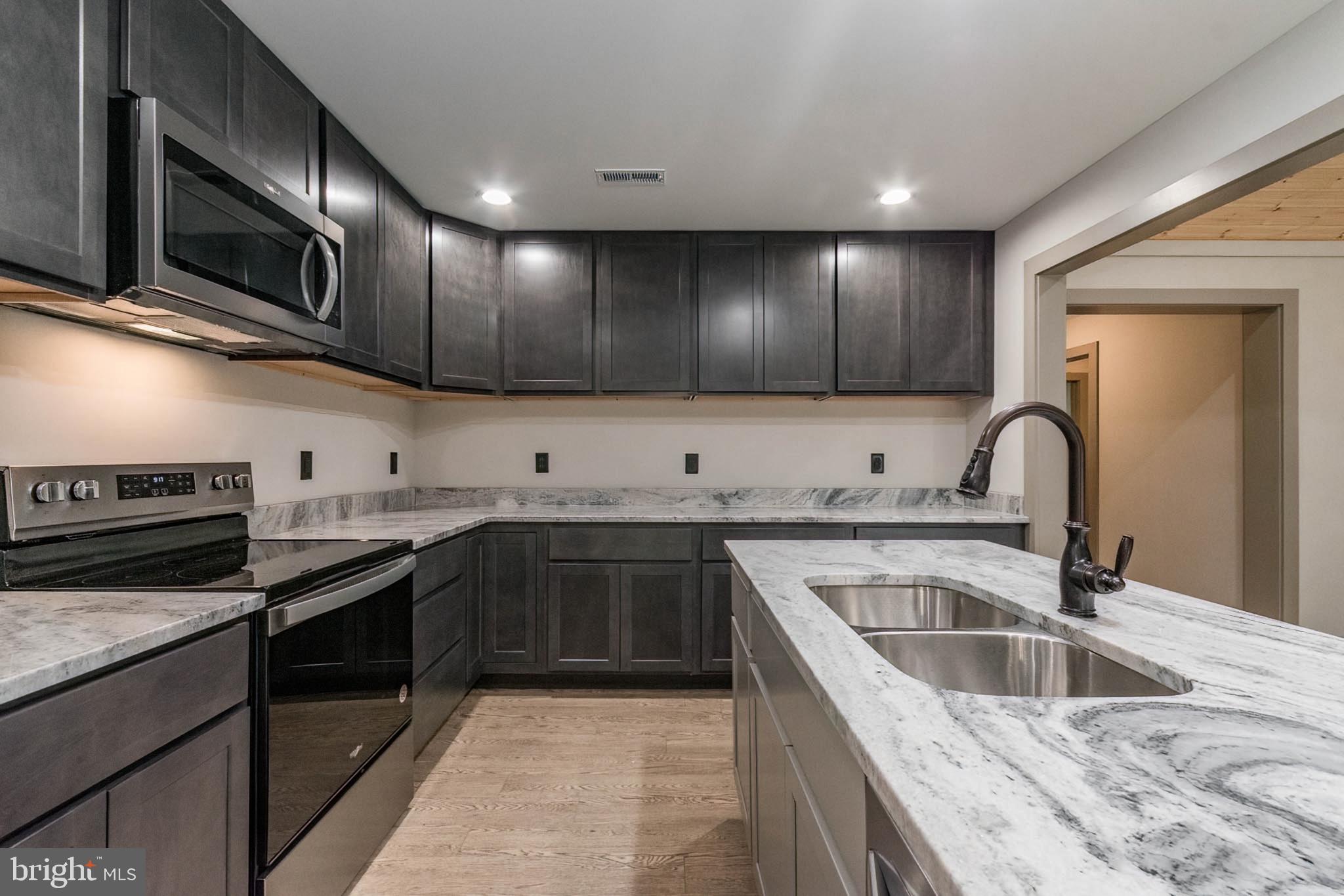 THE WOODS - Residential