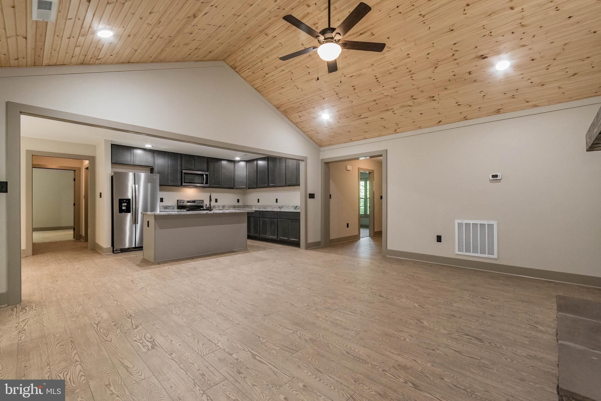 THE WOODS - Residential