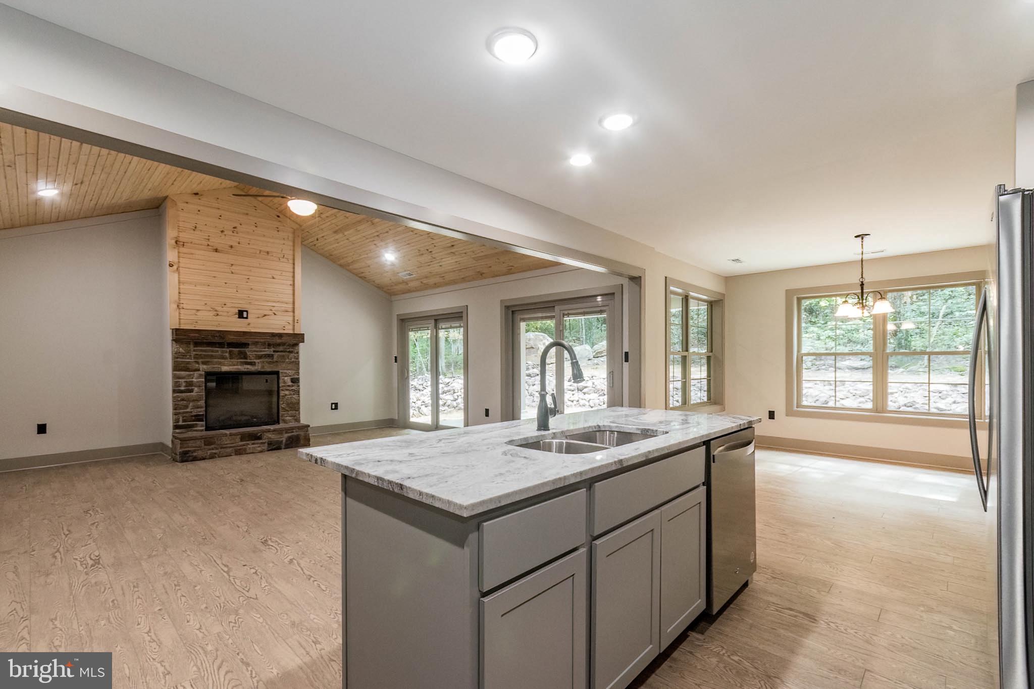 THE WOODS - Residential