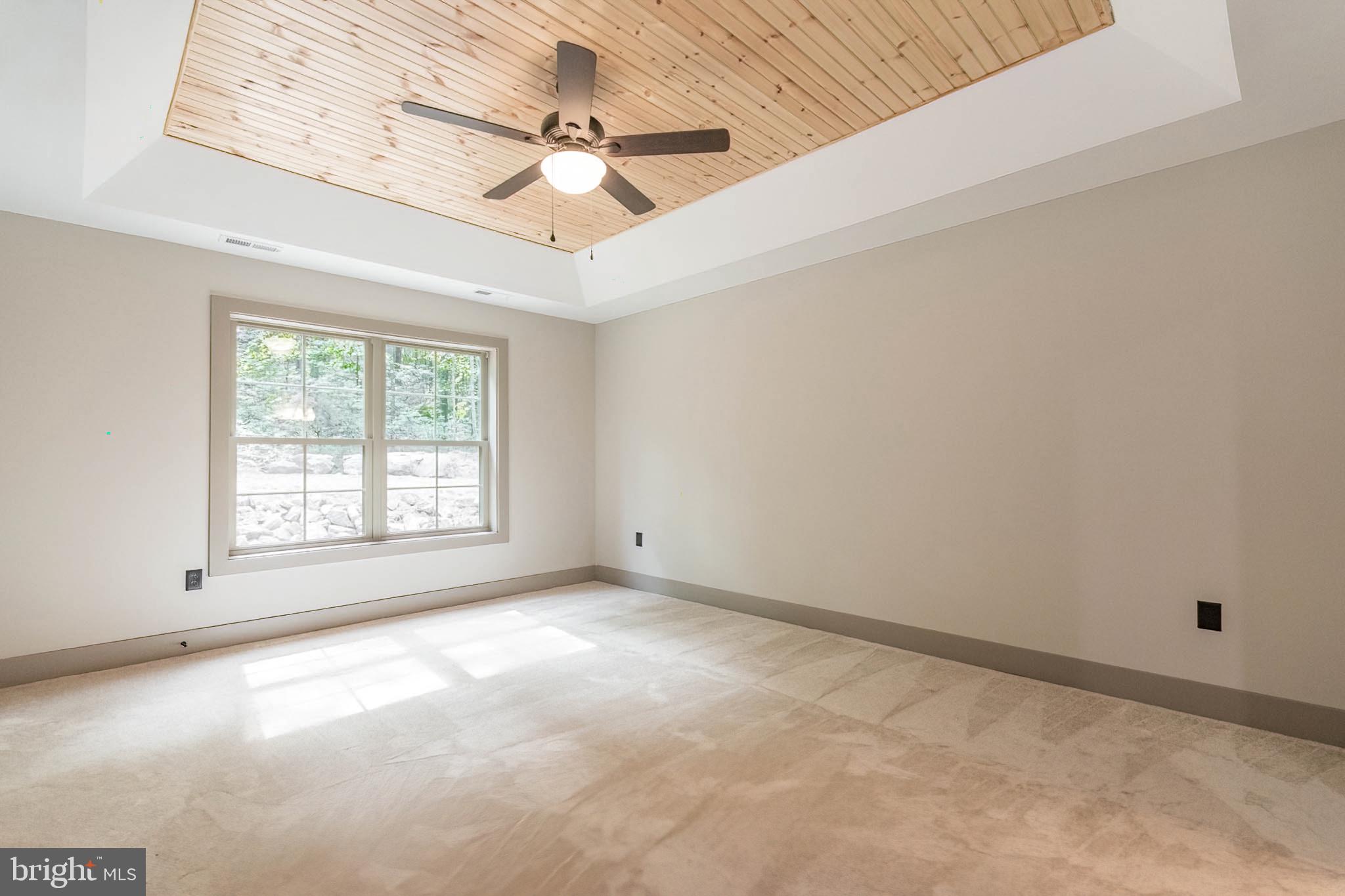 THE WOODS - Residential