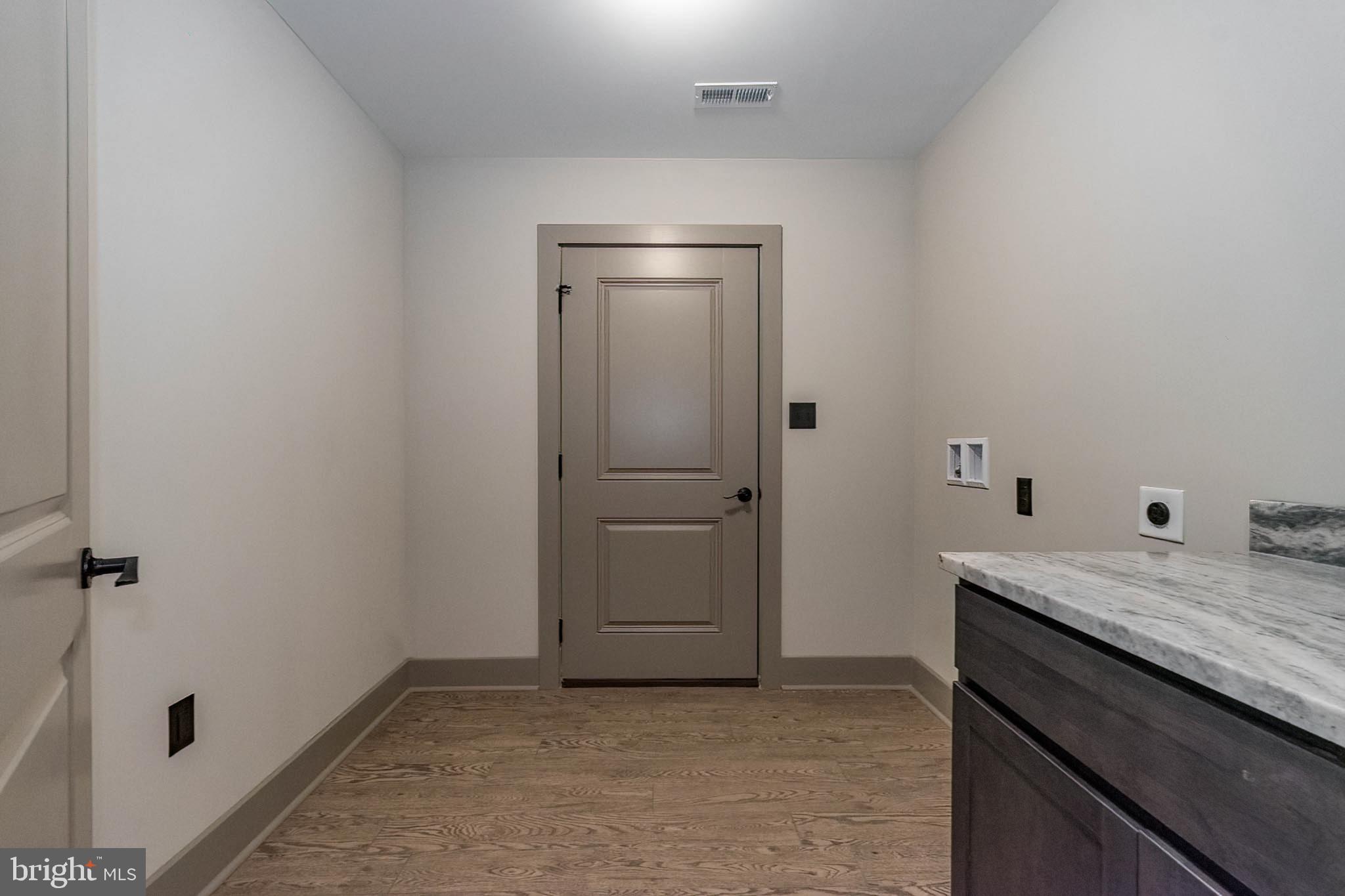 THE WOODS - Residential