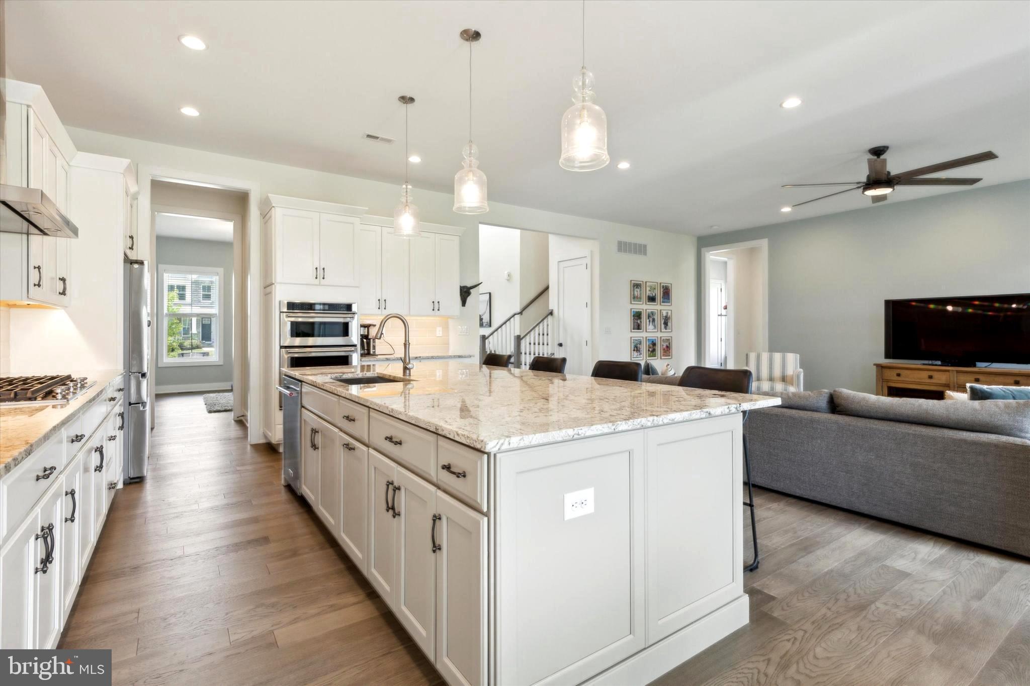 RESERVE AT CENTER SQUARE - Residential