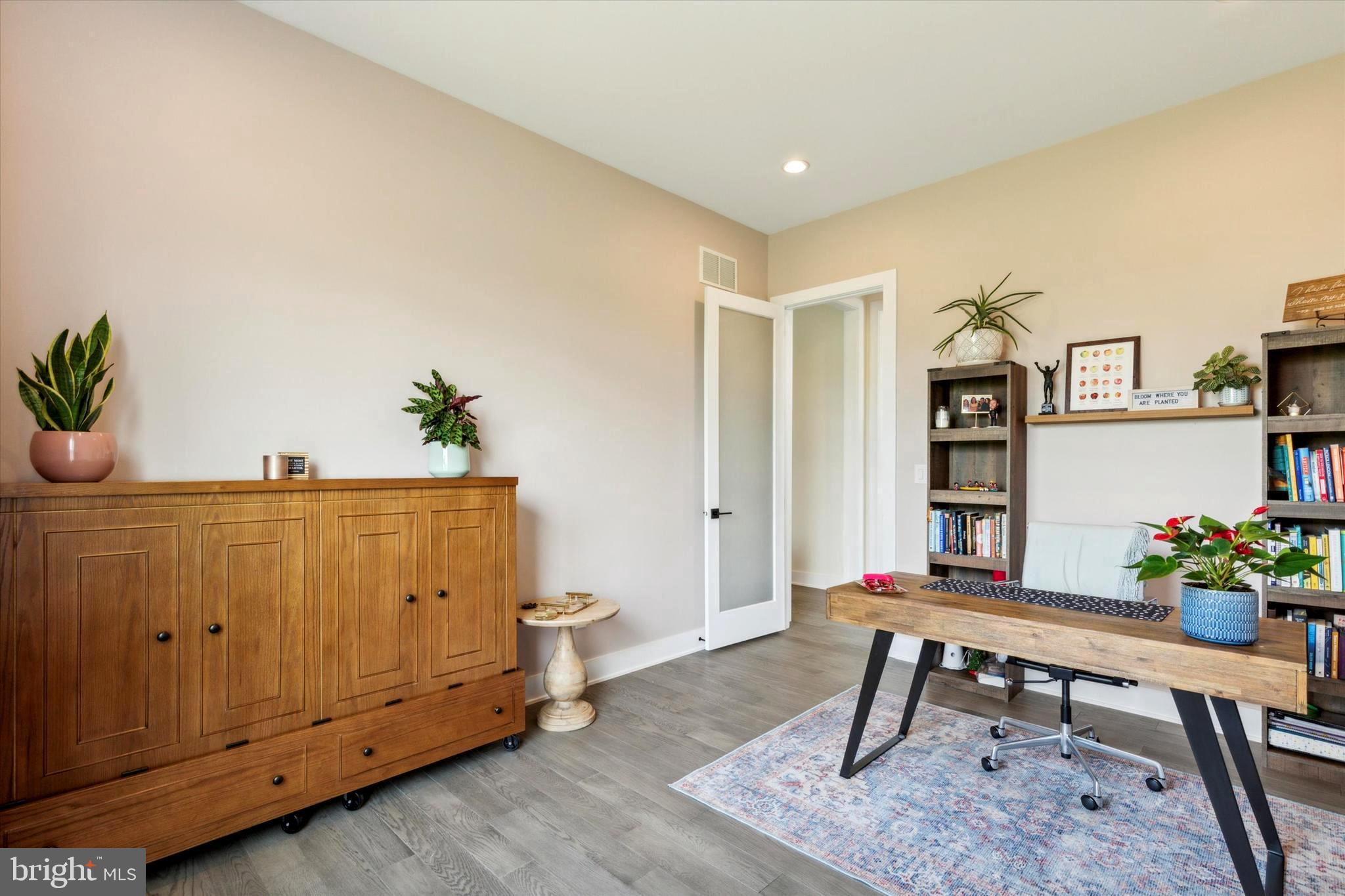 RESERVE AT CENTER SQUARE - Residential