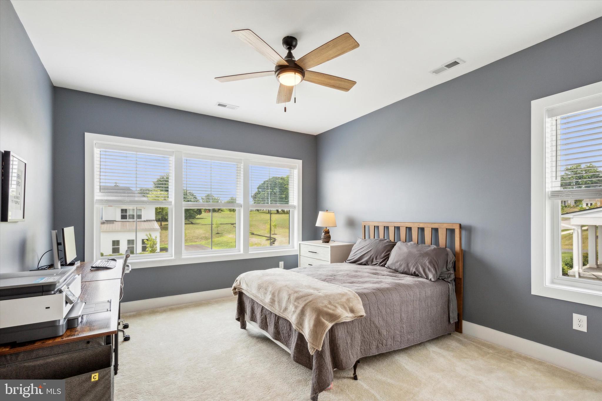 RESERVE AT CENTER SQUARE - Residential