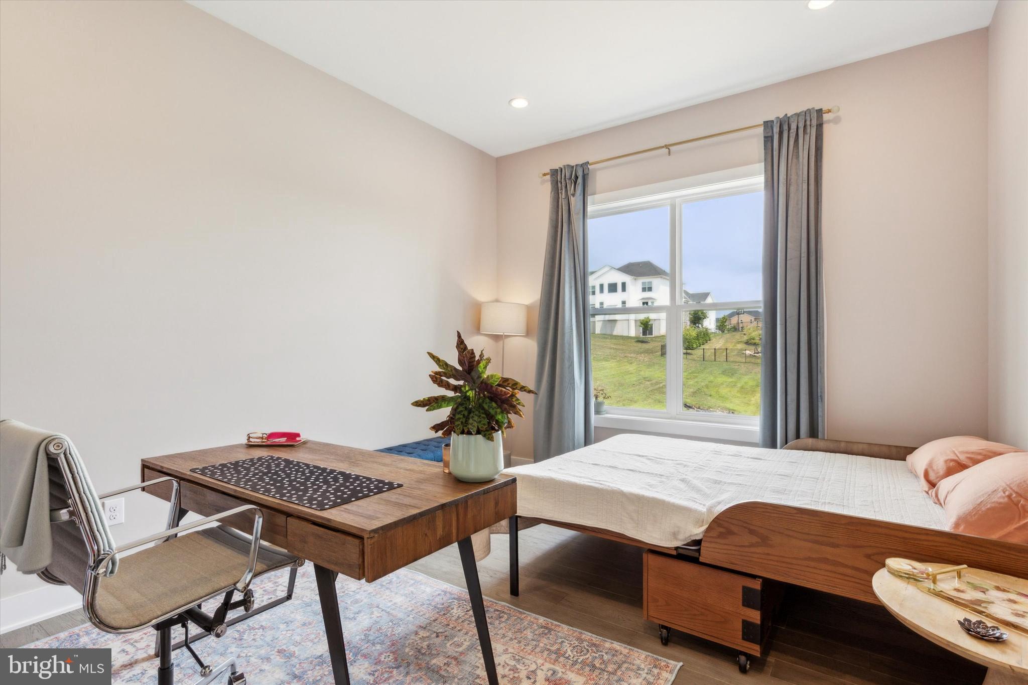 RESERVE AT CENTER SQUARE - Residential