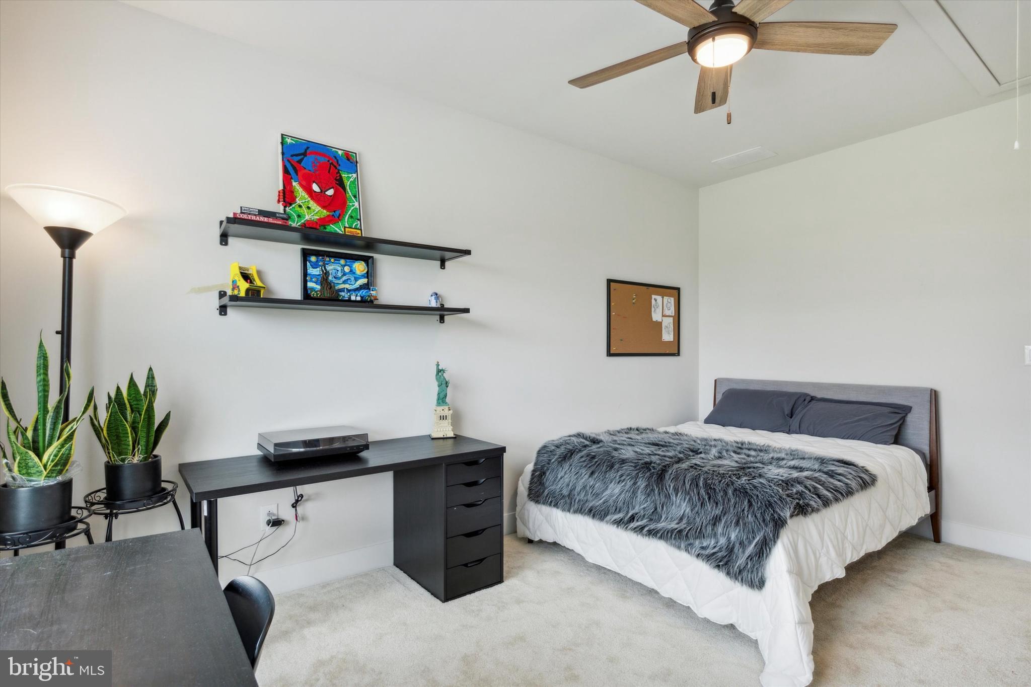 RESERVE AT CENTER SQUARE - Residential