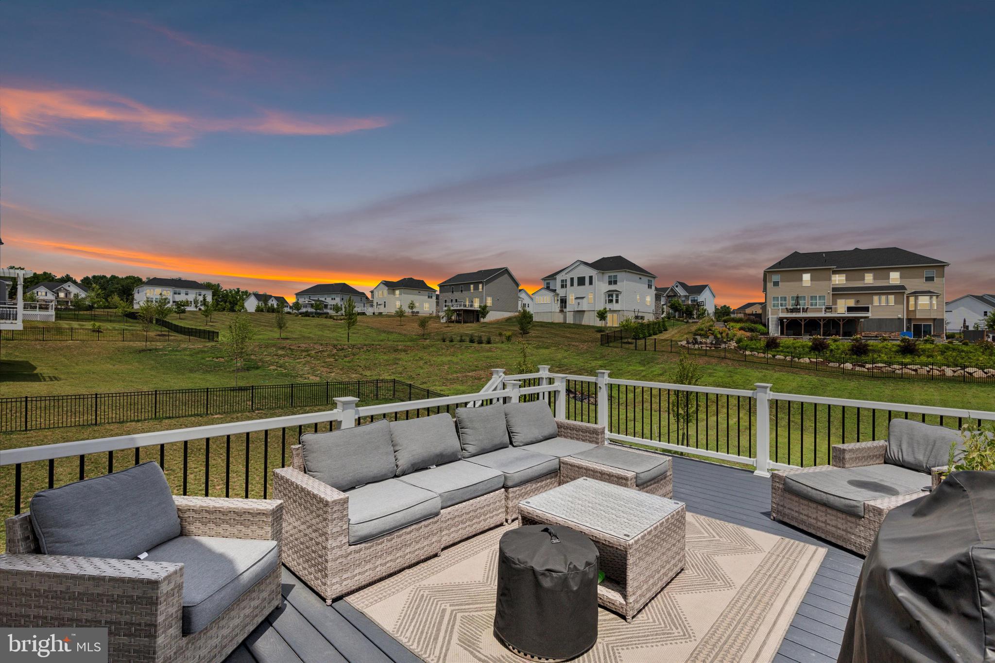 RESERVE AT CENTER SQUARE - Residential