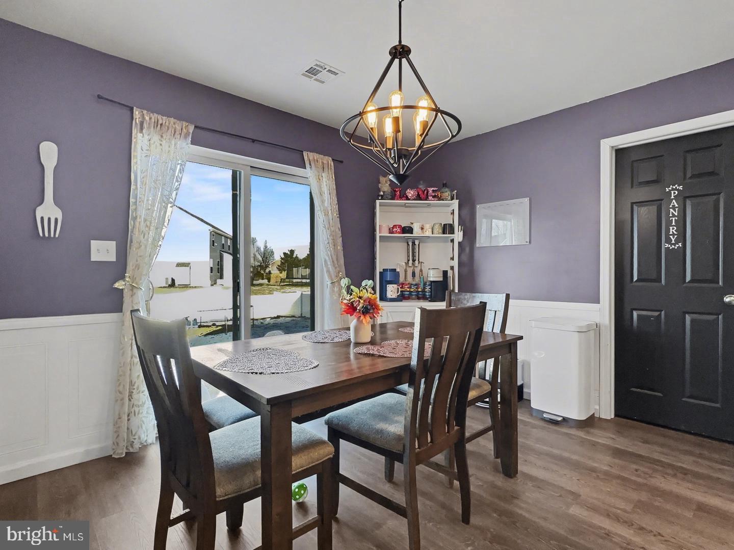 ROLLING MEADOWS - Residential