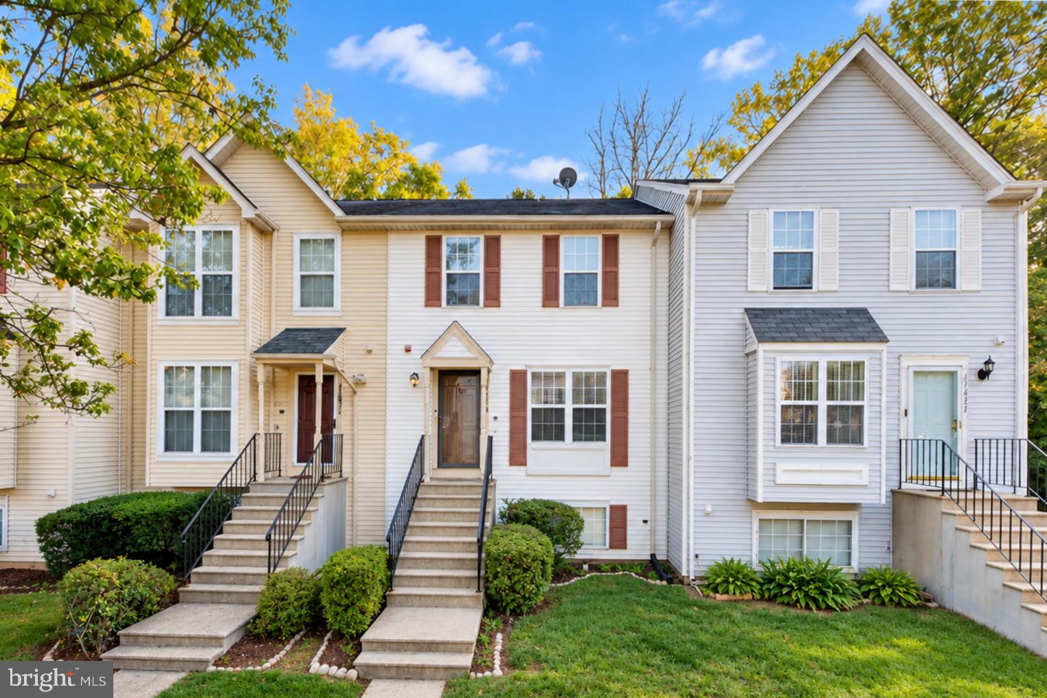 11429 HONEYSUCKLE COURT 3-3