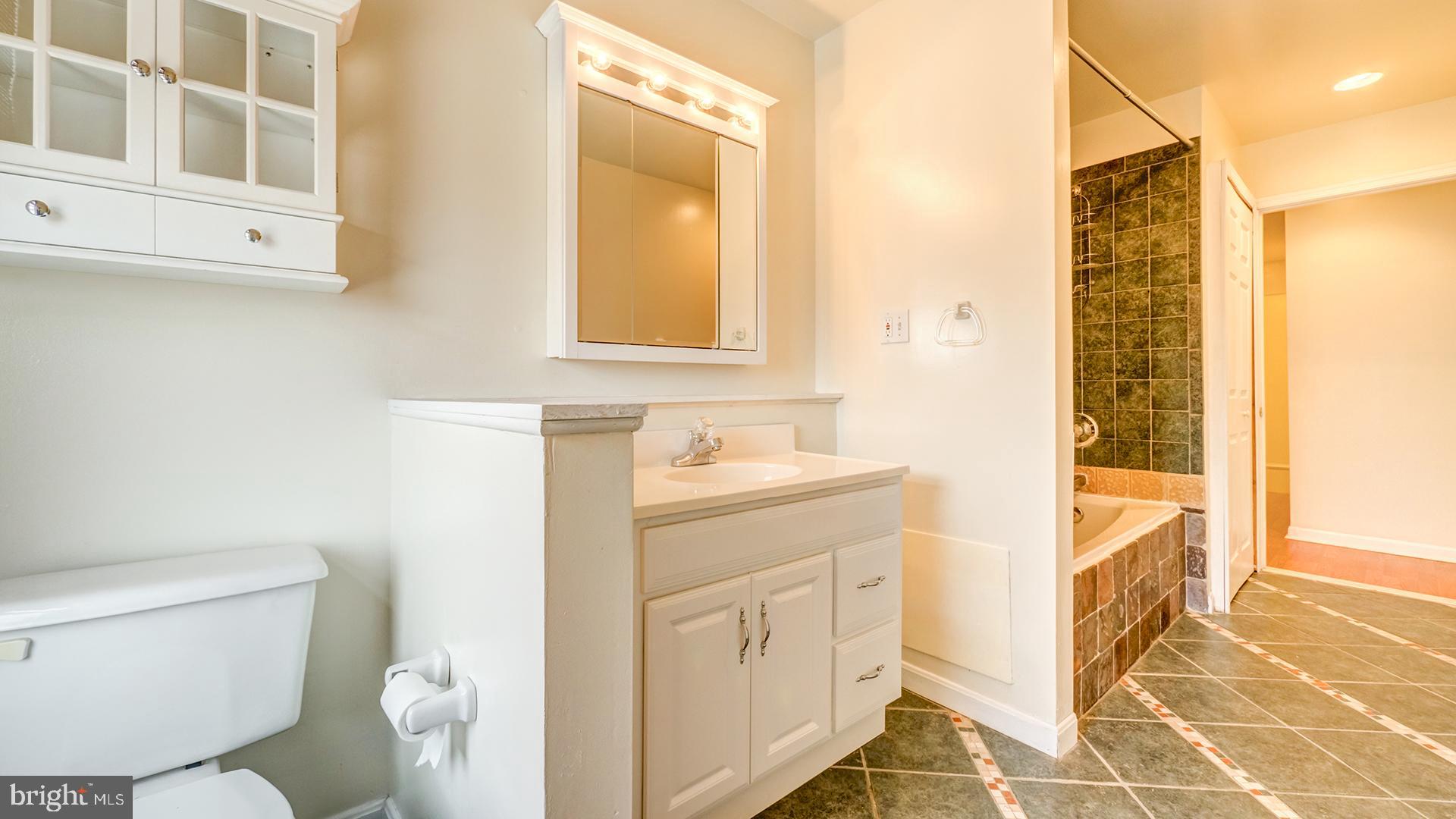 FEDERAL HILL HISTORIC DISTRICT - Residential Lease