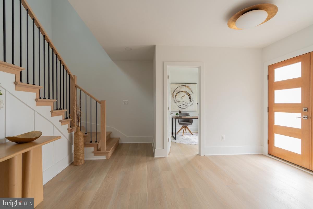 2209 18TH STREET N