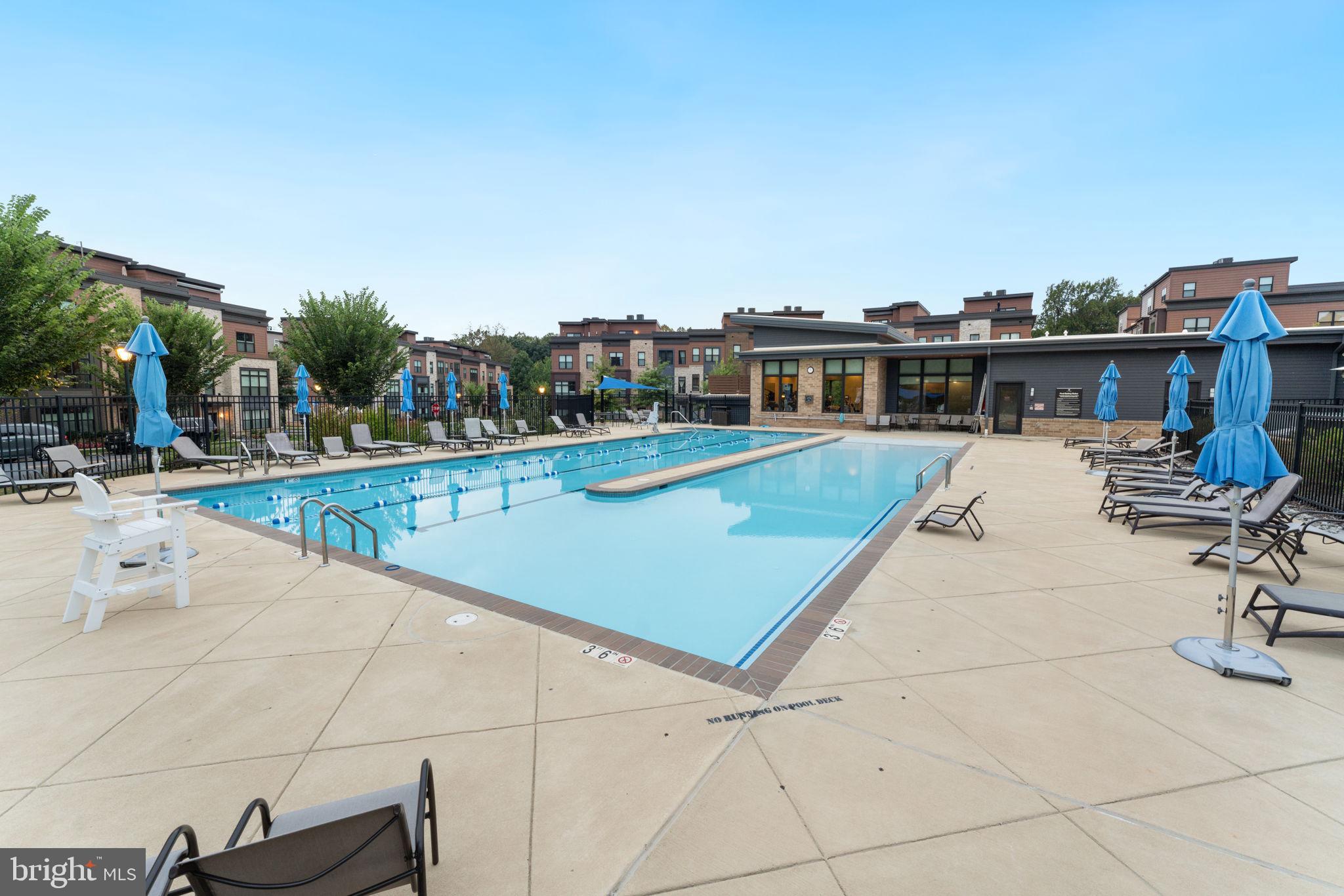 TOWER OAKS - Residential Lease