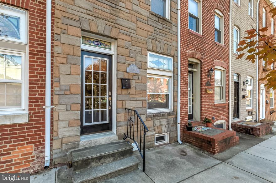 3 STORY HOME NOW AVAILABLE FOR RENT IN THE HEART OF CANTON. GLISTENING HARDWOODS CASCADE THROUGHOUT. ENJOY UPGRADED QUARTZ COUNTERTOPS, BRAND NEW SS APPLIANCES IN DESIGNER CHEF'S KITCHEN. TONS OF NATURAL LIGHT. BRAND NEW CARPET. HIGH CEILINGS. TONS OF STORAGE. SPACIOUS 3 BEDROOMS WITH 1.5 BATHROOMS. PRIVATE PATIO - GREAT FOR ENTERTAINING. CLOSE PROXIMITY TO RETAIL SHOPPING, LOCAL DINING, CANTON SQUARE, SAFEWAY, HARBOR EAST, PATTERSON PARK, AND ALL MAJOR HIGHWAYS. SCHEDULE A PRIVATE TOUR TODAY!