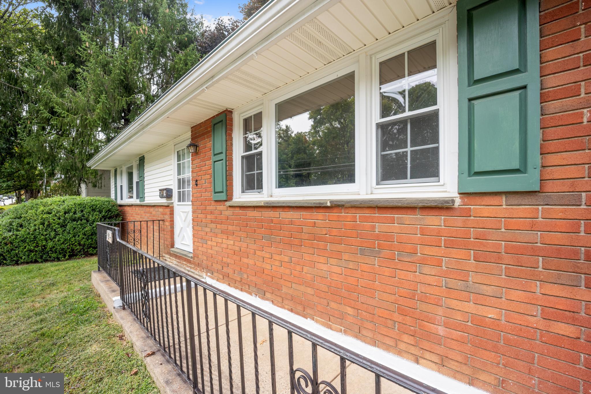 ARDSLEY - Residential