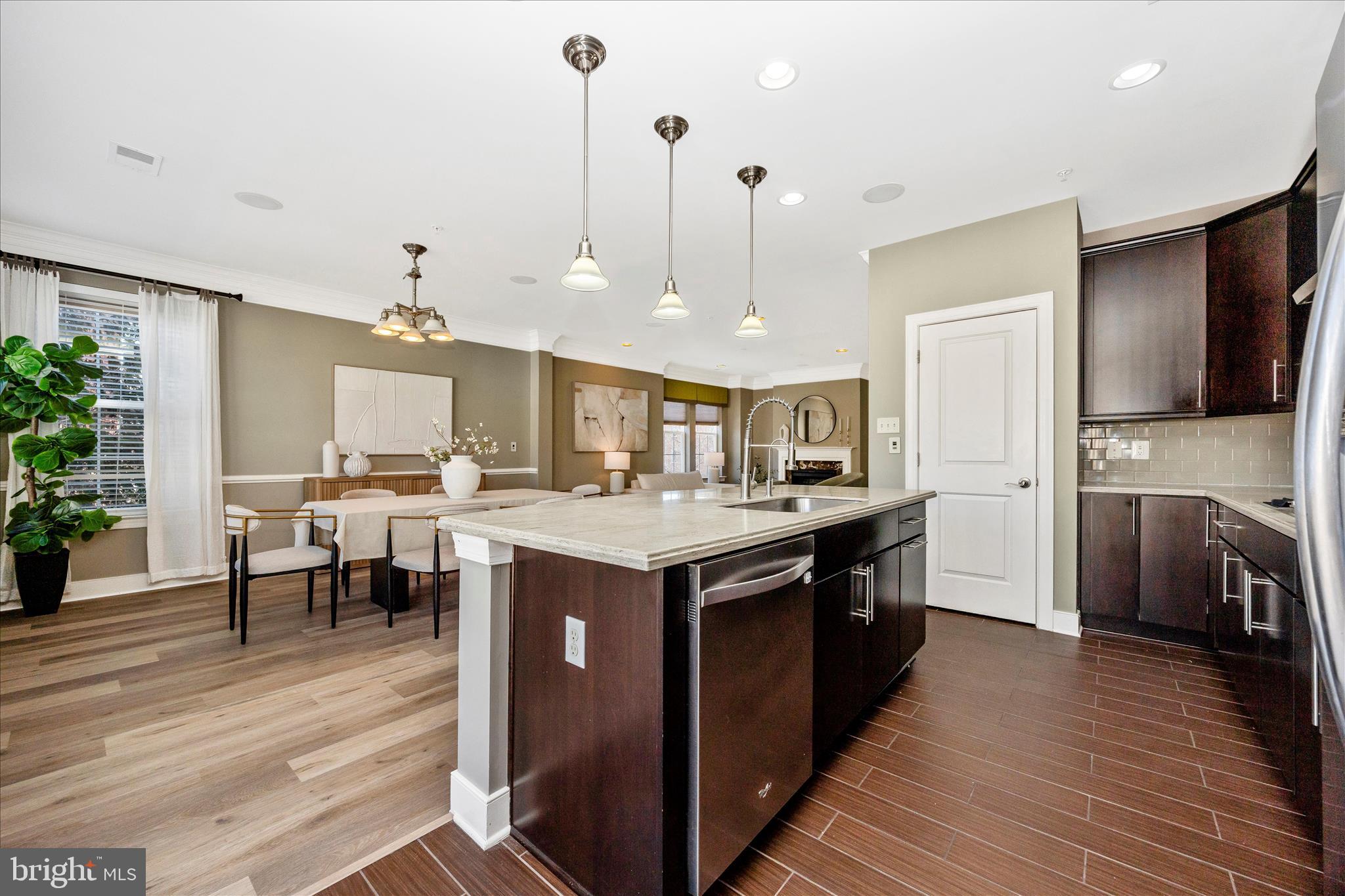 SUMMIT HALL RESERVE - Residential