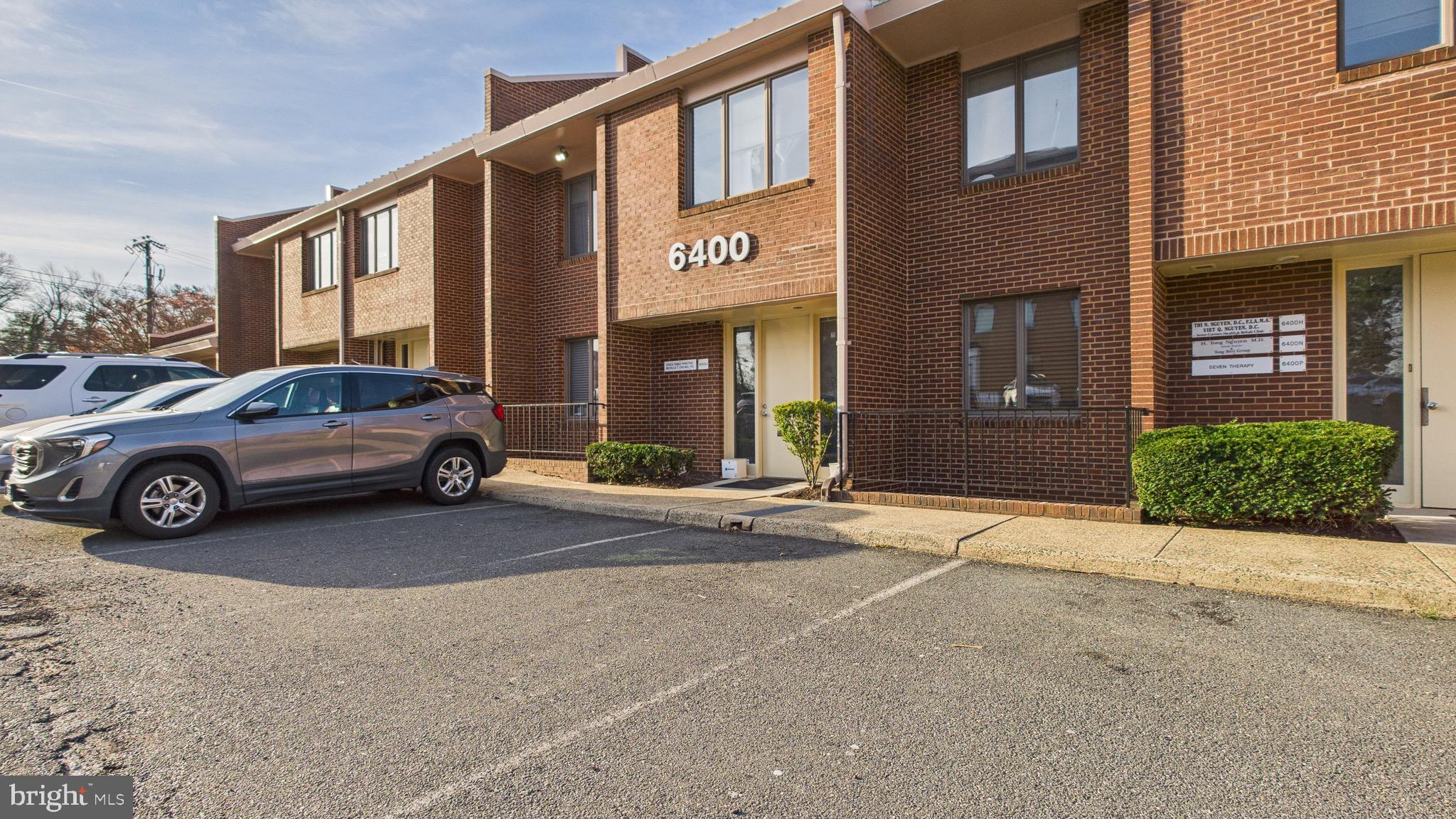 6400 SEVEN CORNERS PLACE S 1S