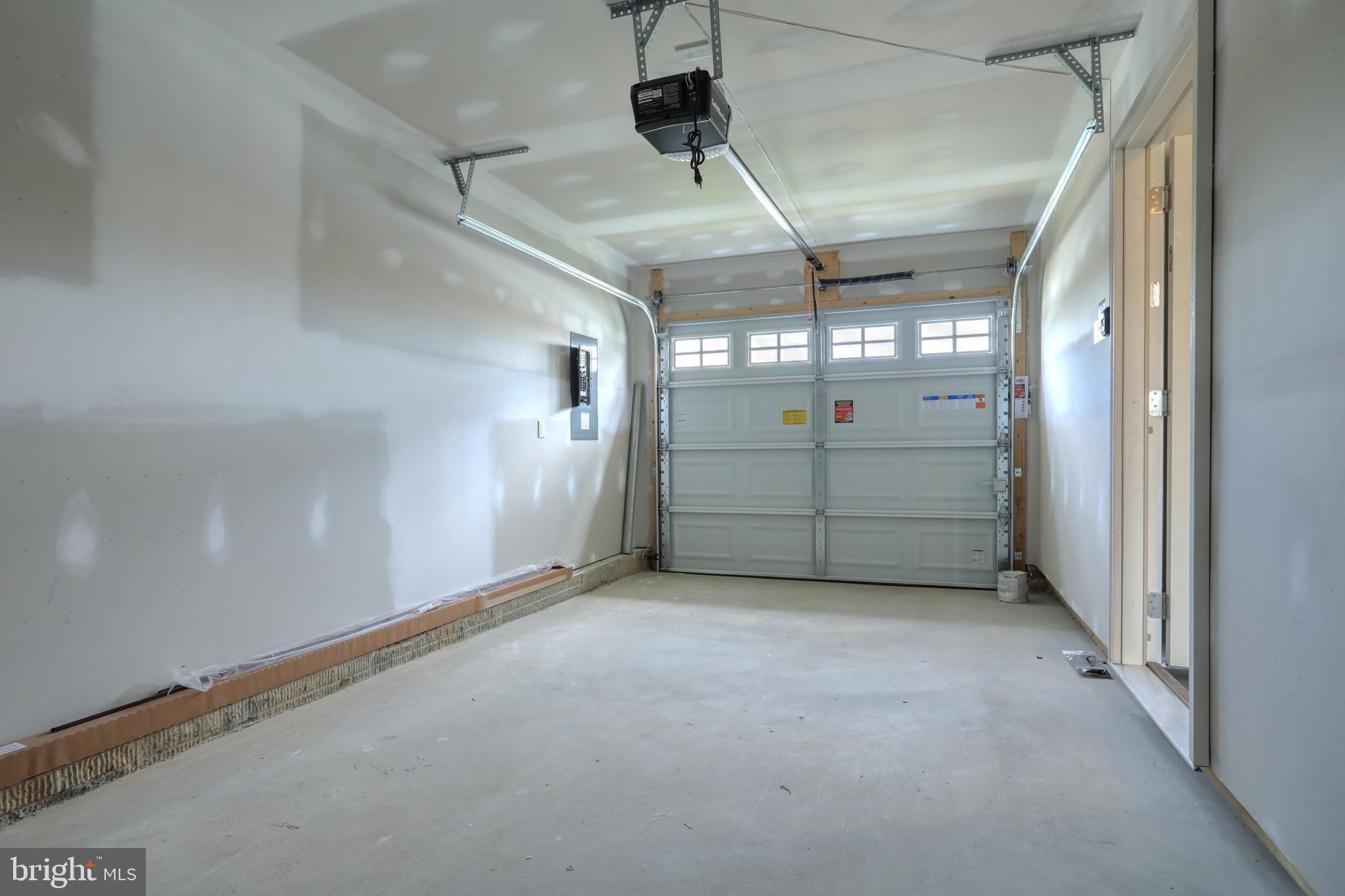 HUDSON RIDGE - Residential