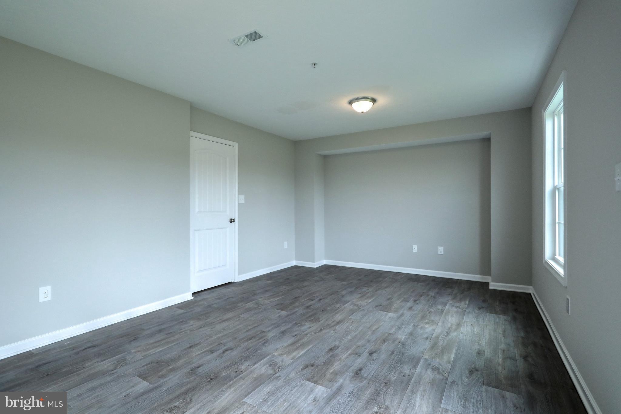 HUDSON RIDGE - Residential